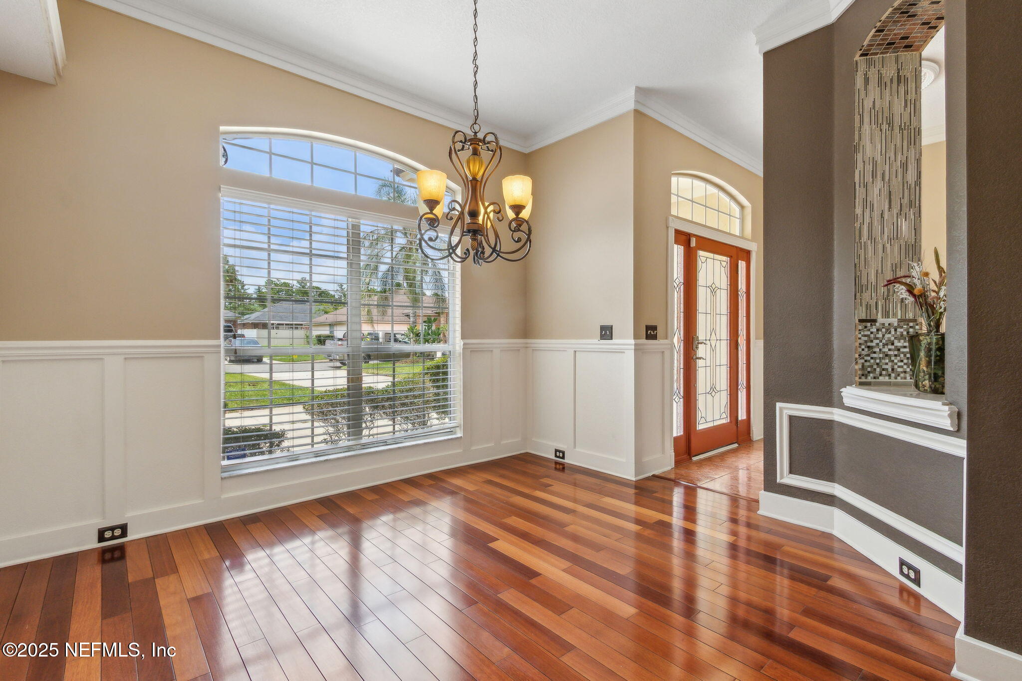11820 WAX BERRY Lane