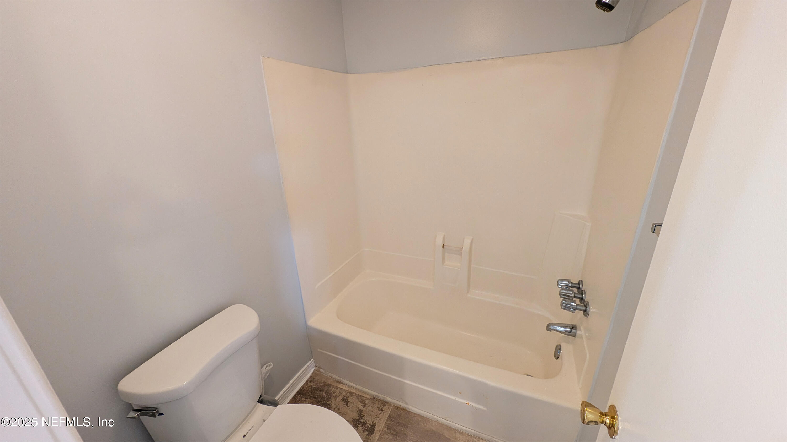 10200 BELLE RIVE Boulevard, 212