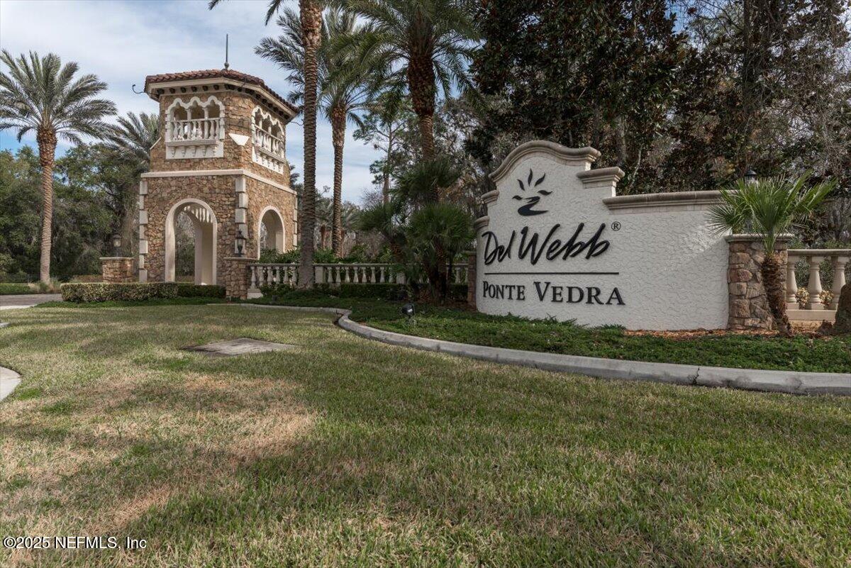 875 WANDERING WOODS Way