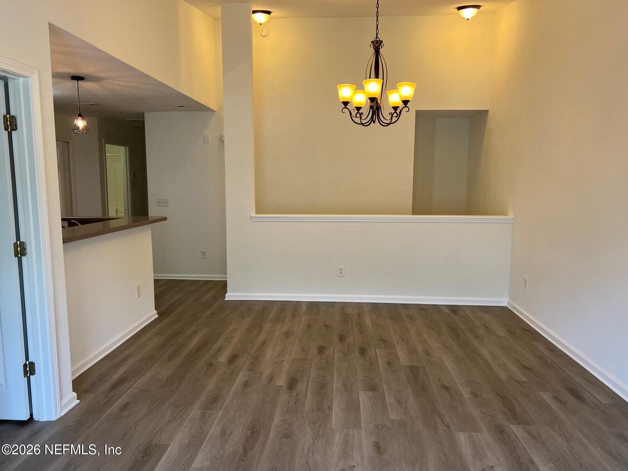 13811 HERONS LANDING Way 9