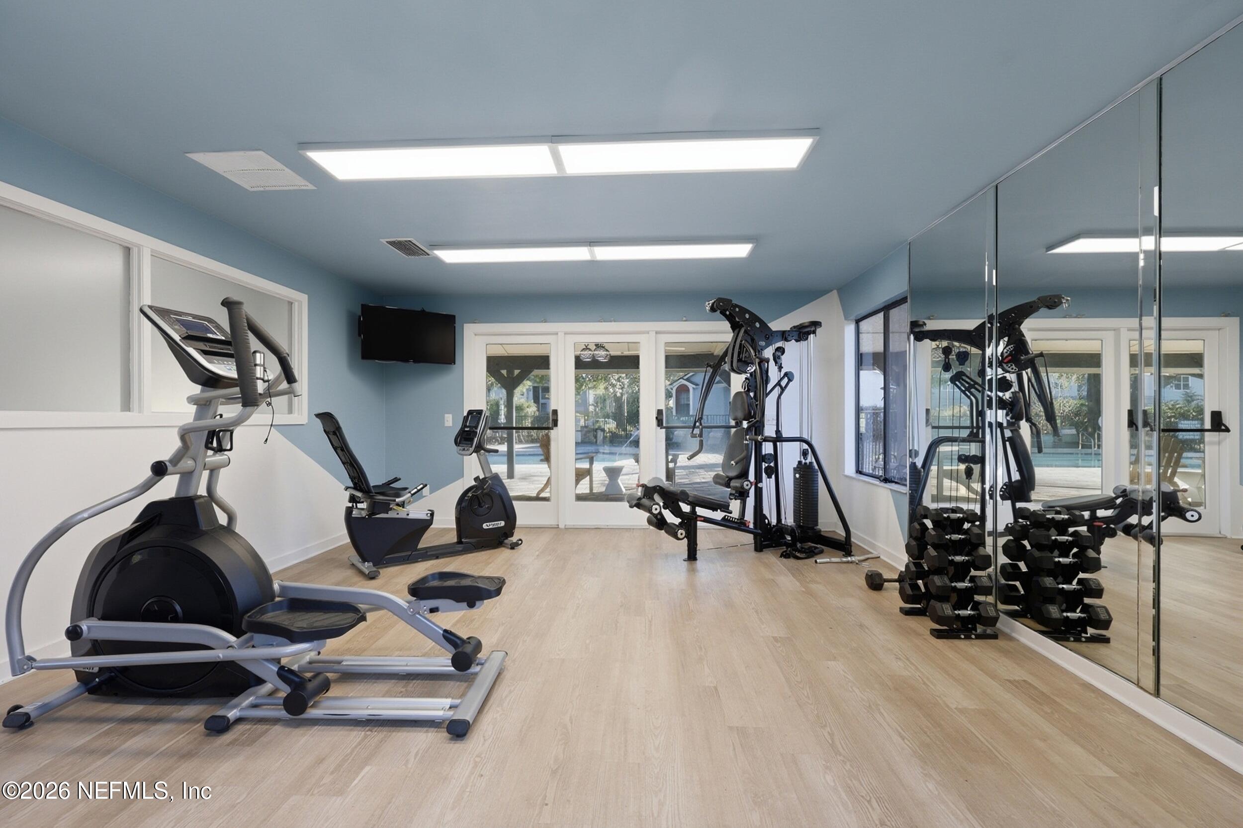 8715 BELLE RIVE Boulevard 1607