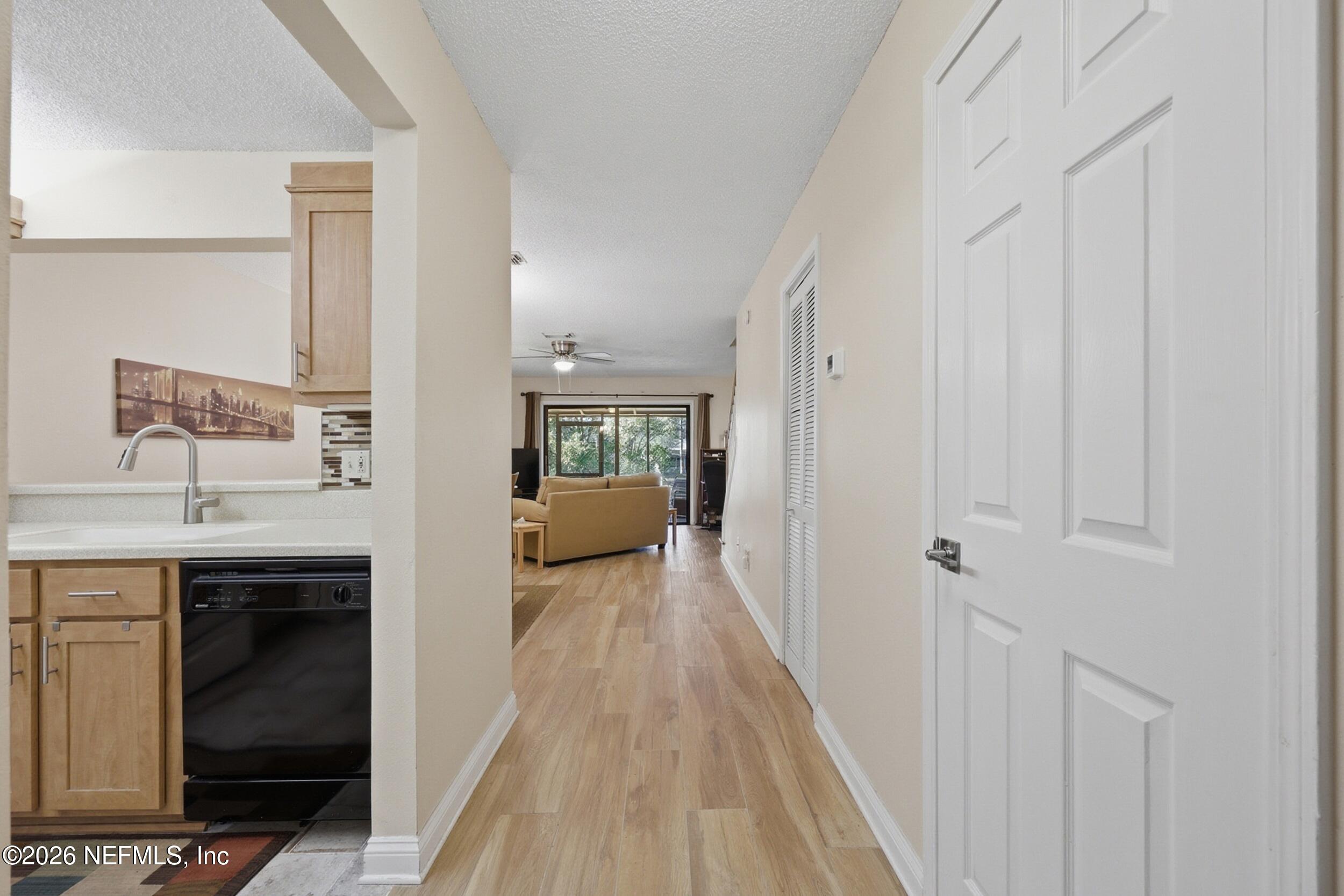 8715 BELLE RIVE Boulevard 1607