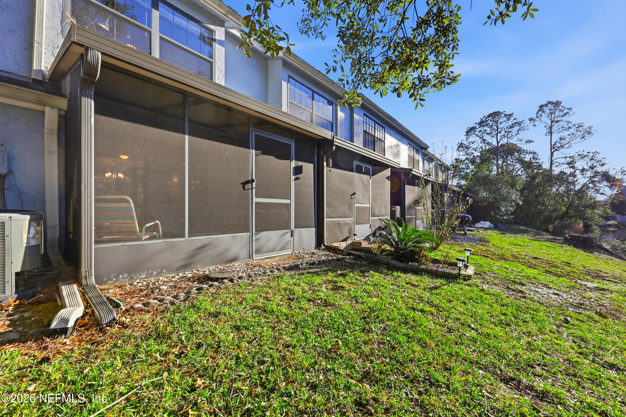 8715 BELLE RIVE Boulevard 1607