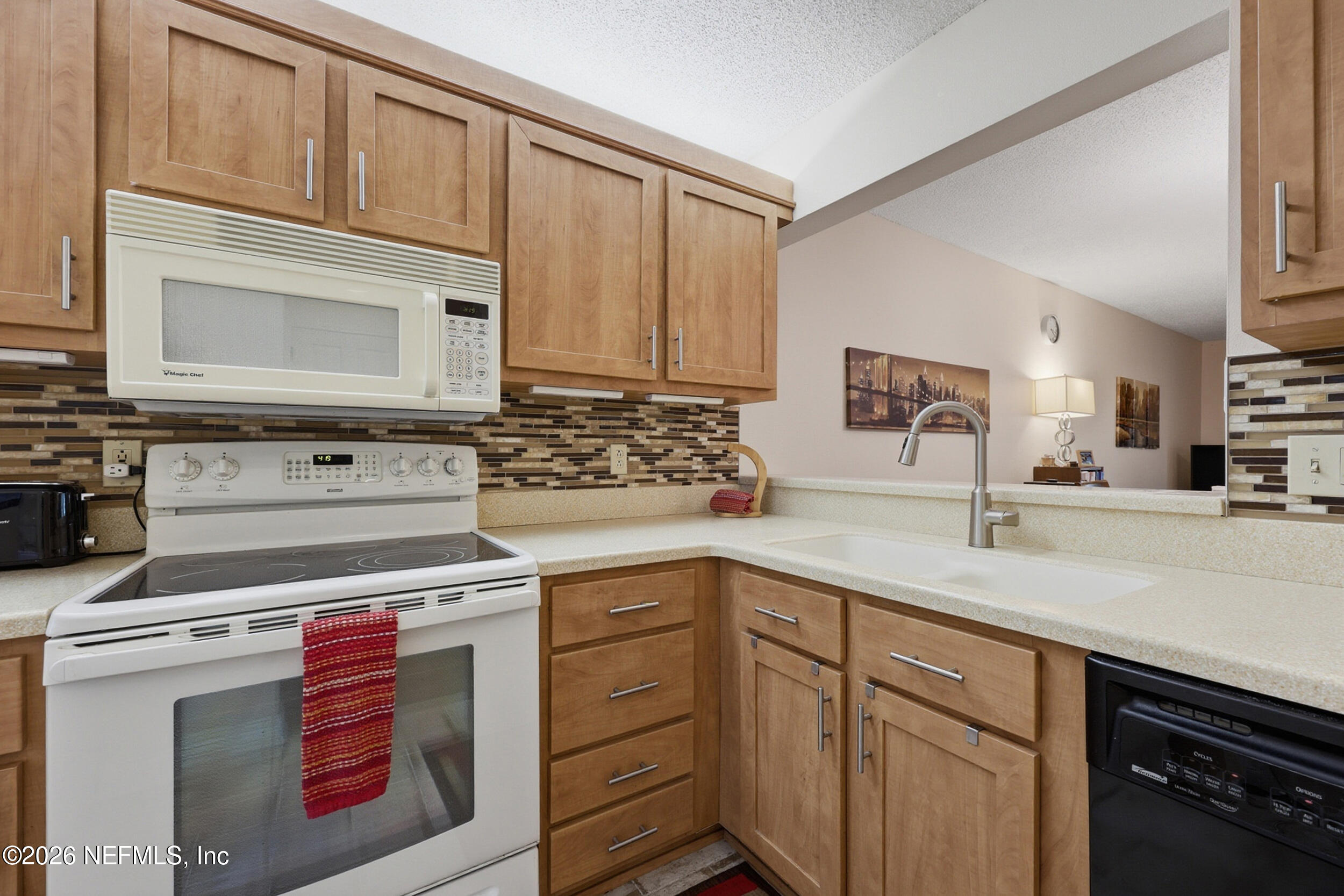 8715 BELLE RIVE Boulevard 1607