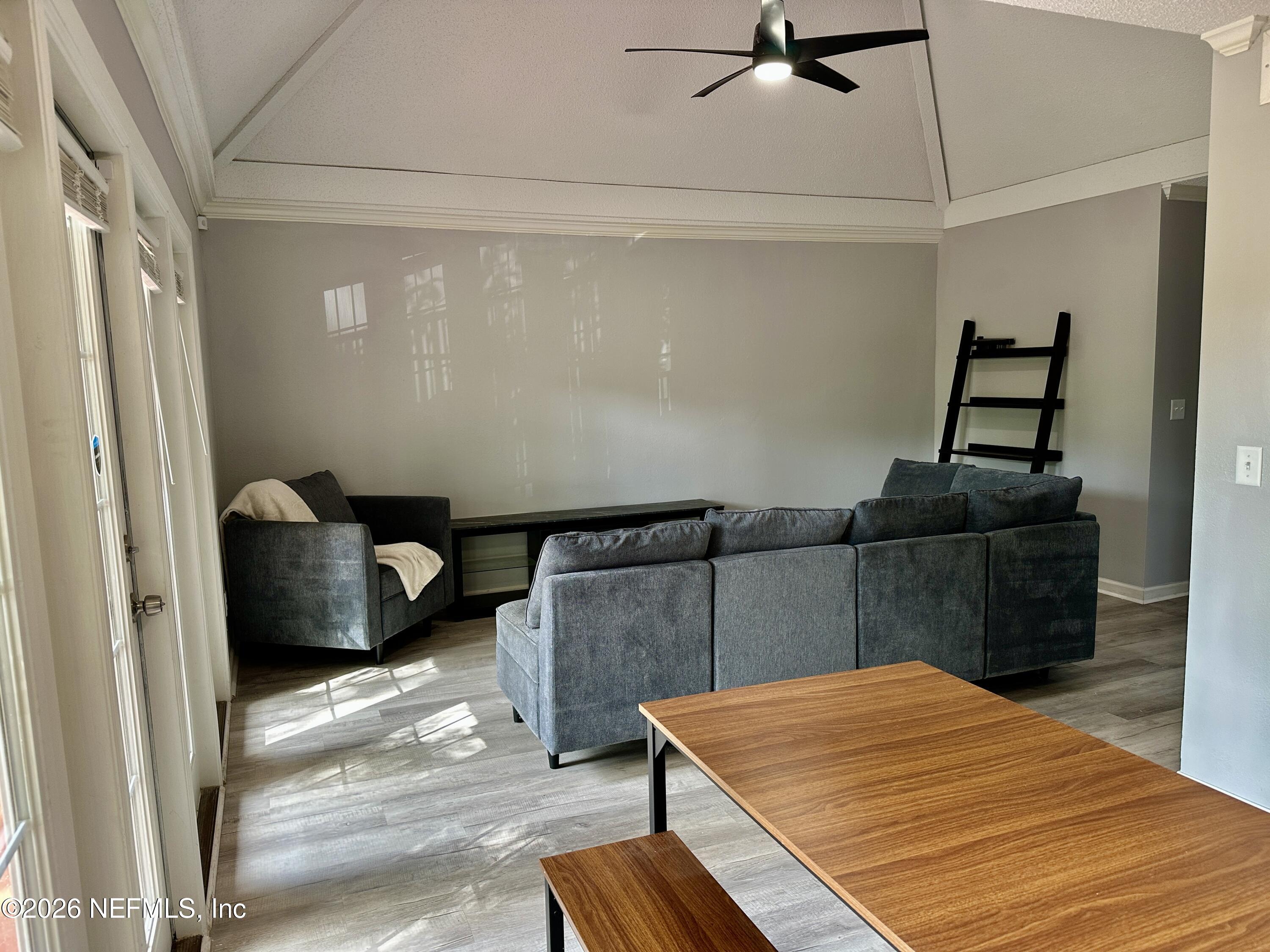 3878 LA MIRADA Drive N 8