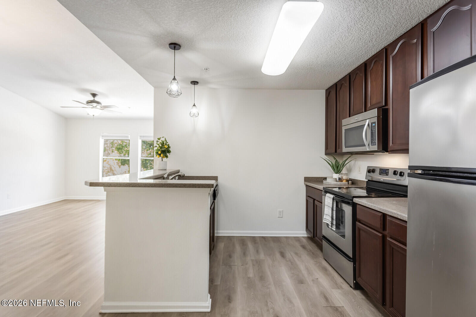 13811 HERONS LANDING Way 9
