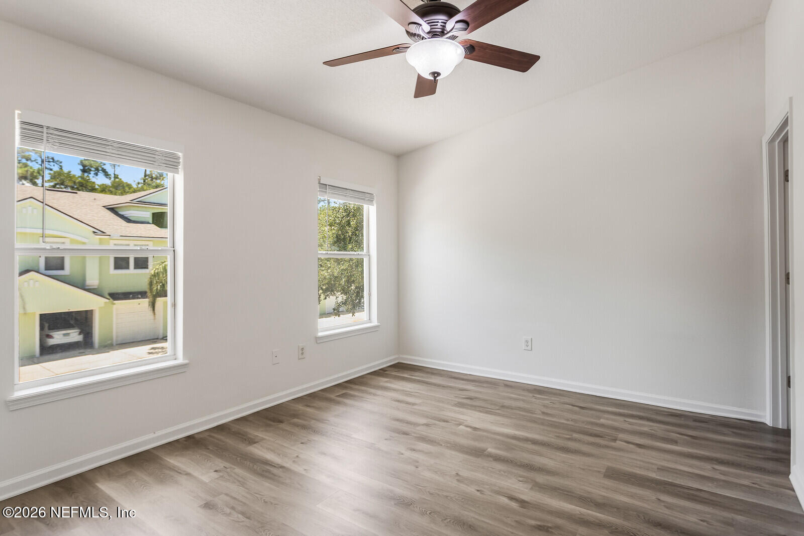 13811 HERONS LANDING Way 9