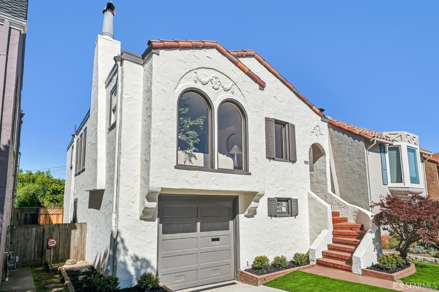100 Chaves Avenue