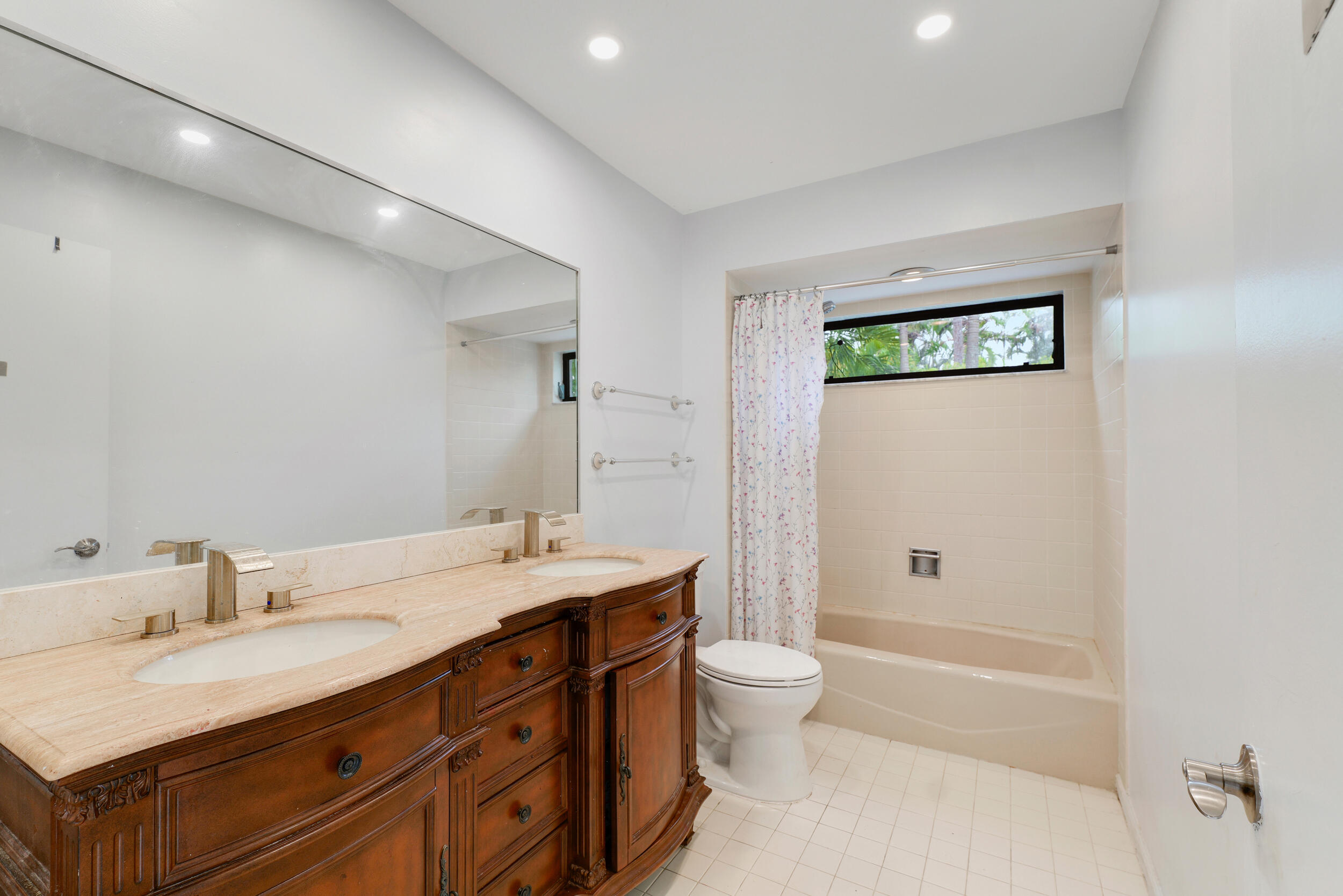 13362 La Mirada Circle