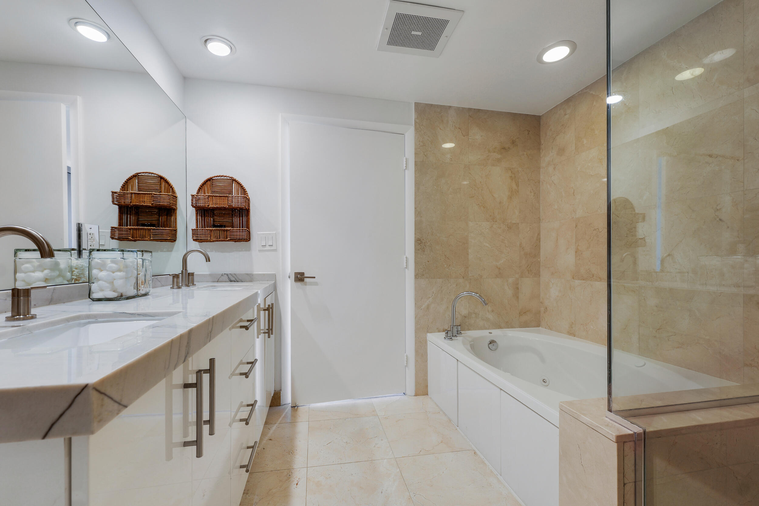 550 Okeechobee Boulevard 622