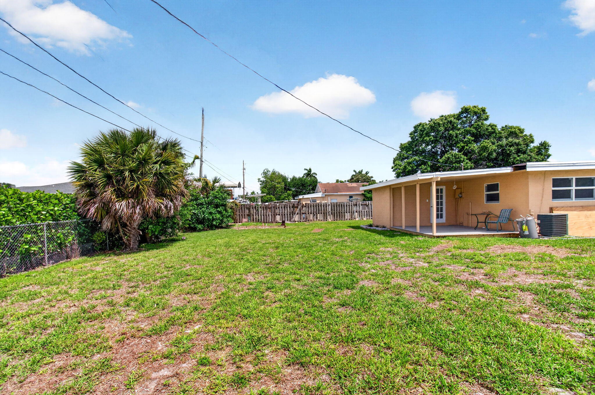 1537 E Breezy Lane, Plantation Mobile Home Park