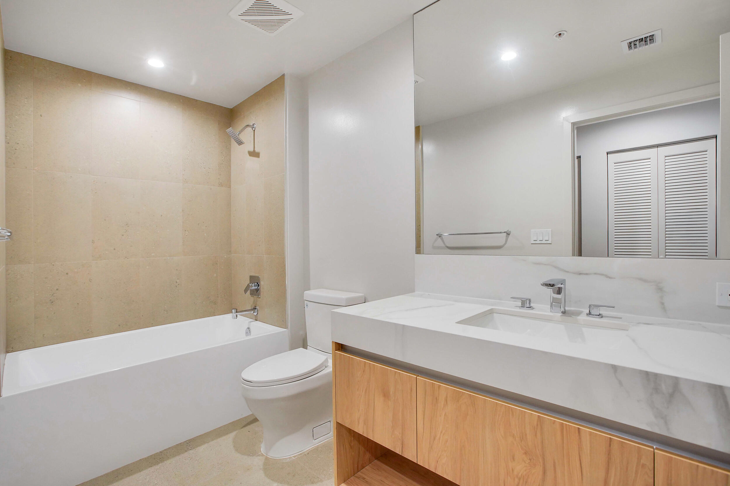 601 N Miami Avenue Unit: 2107