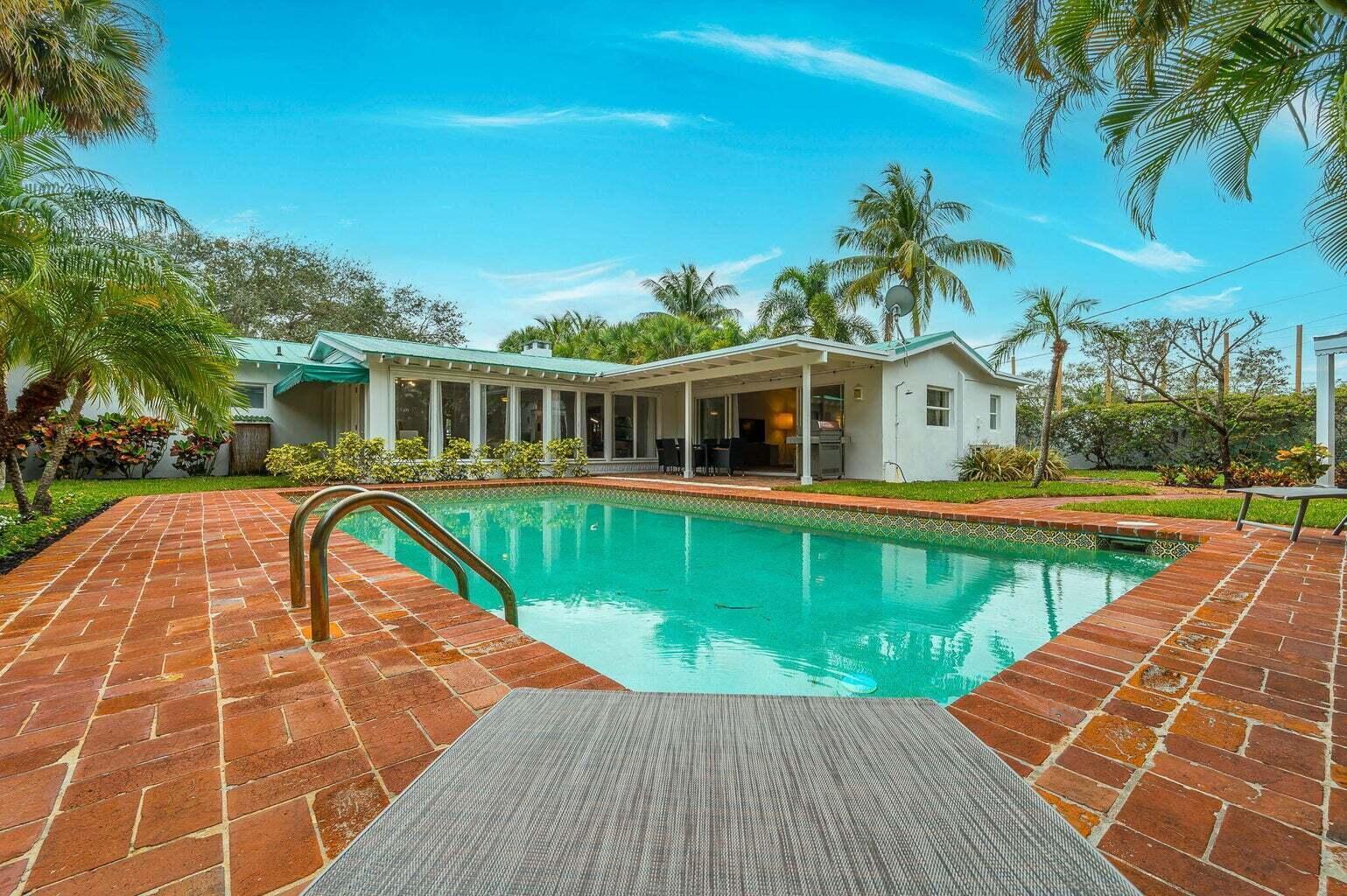 127 MIRAMAR Way