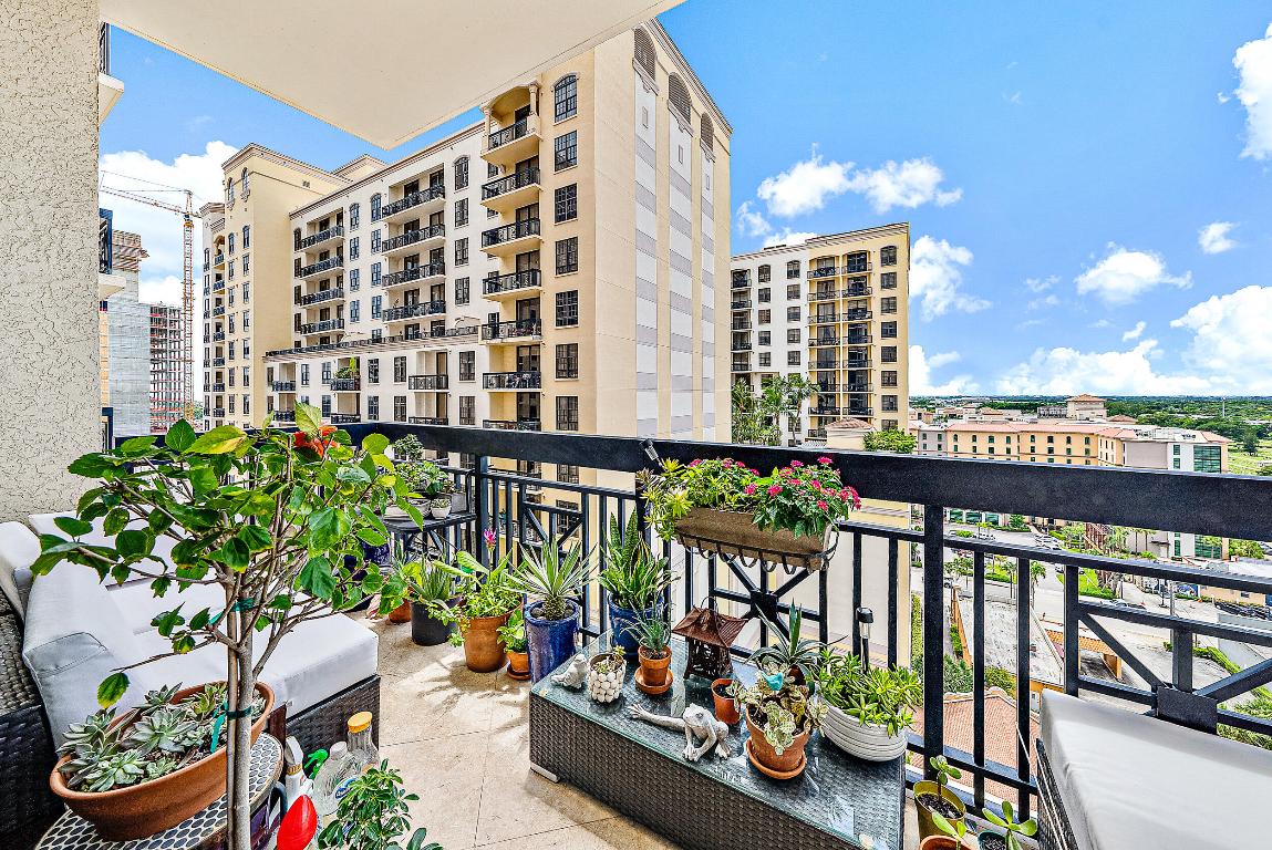 701 S Olive Avenue 802