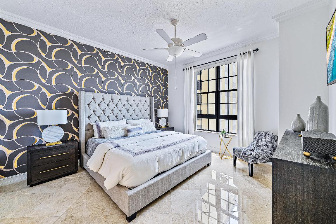 701 S Olive Avenue 802