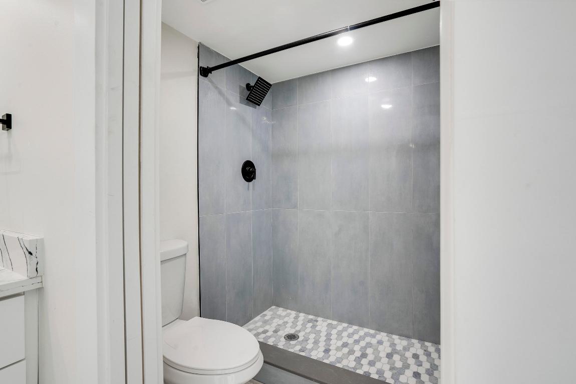 2025 Lavers Circle D208