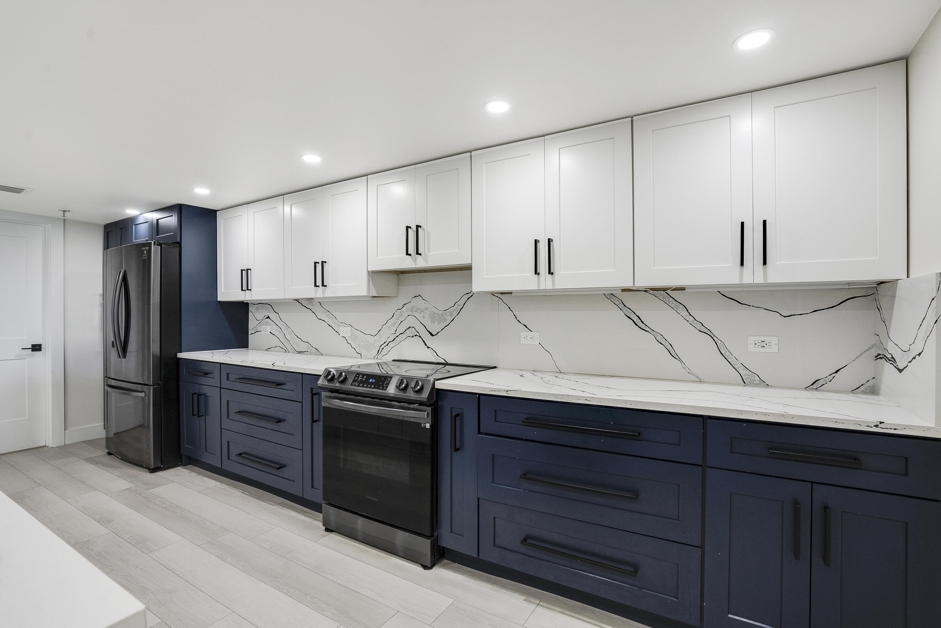 2025 Lavers Circle D208