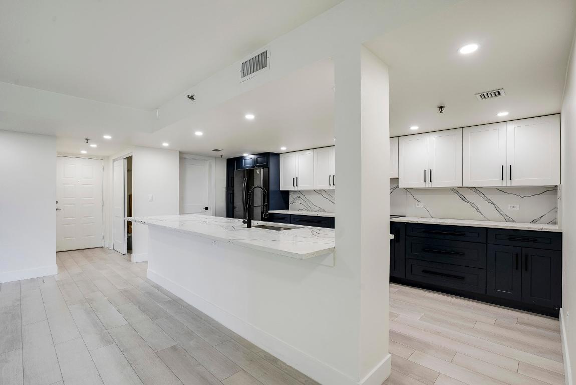 2025 Lavers Circle D208