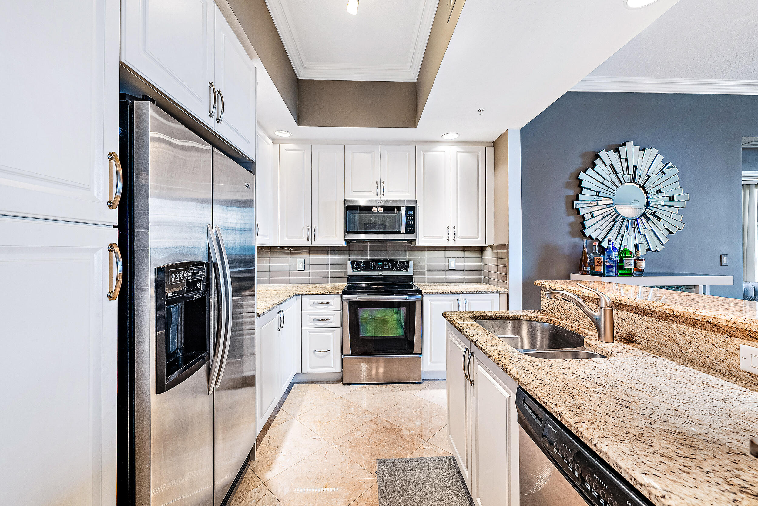 701 S Olive Avenue 802