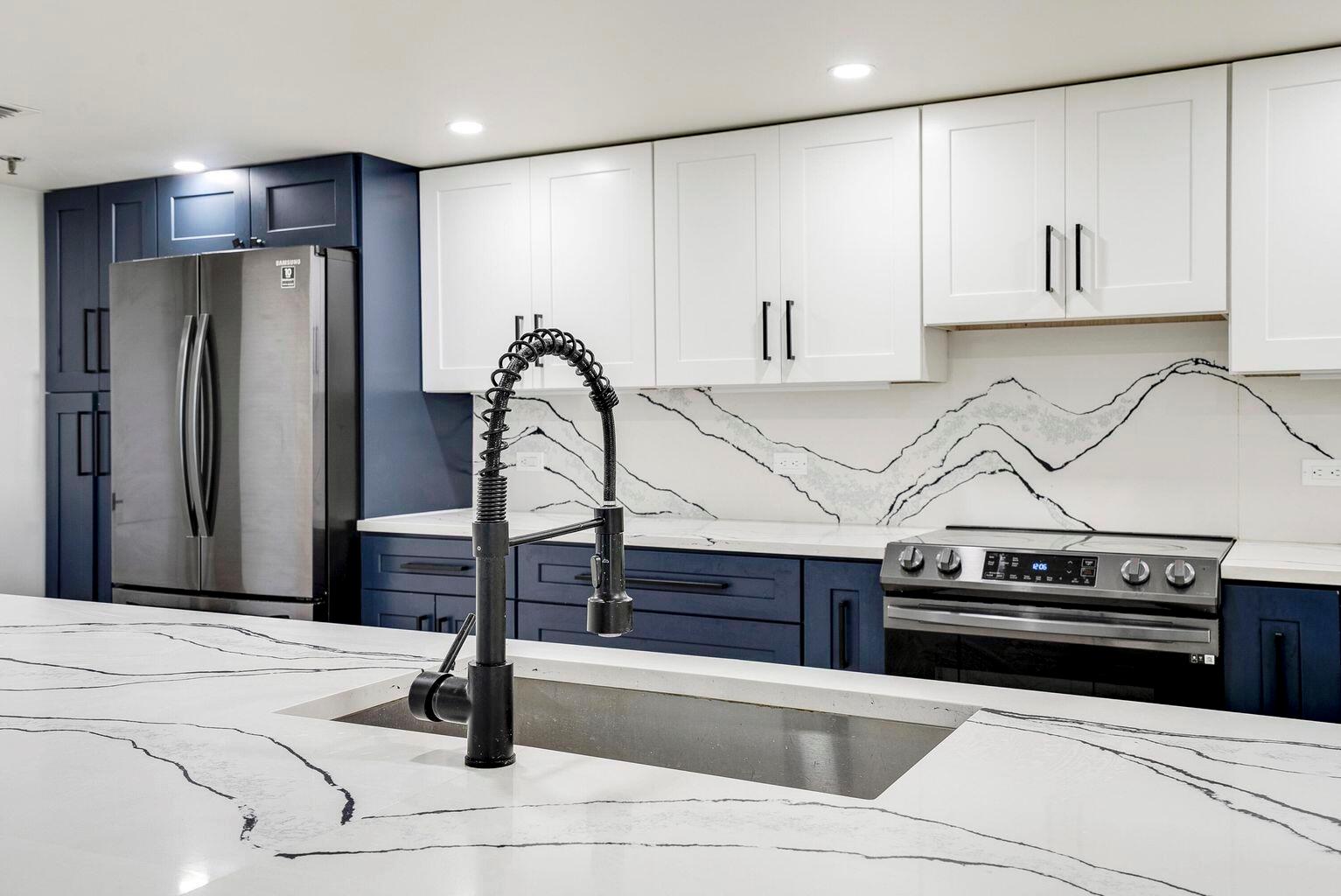 2025 Lavers Circle D208