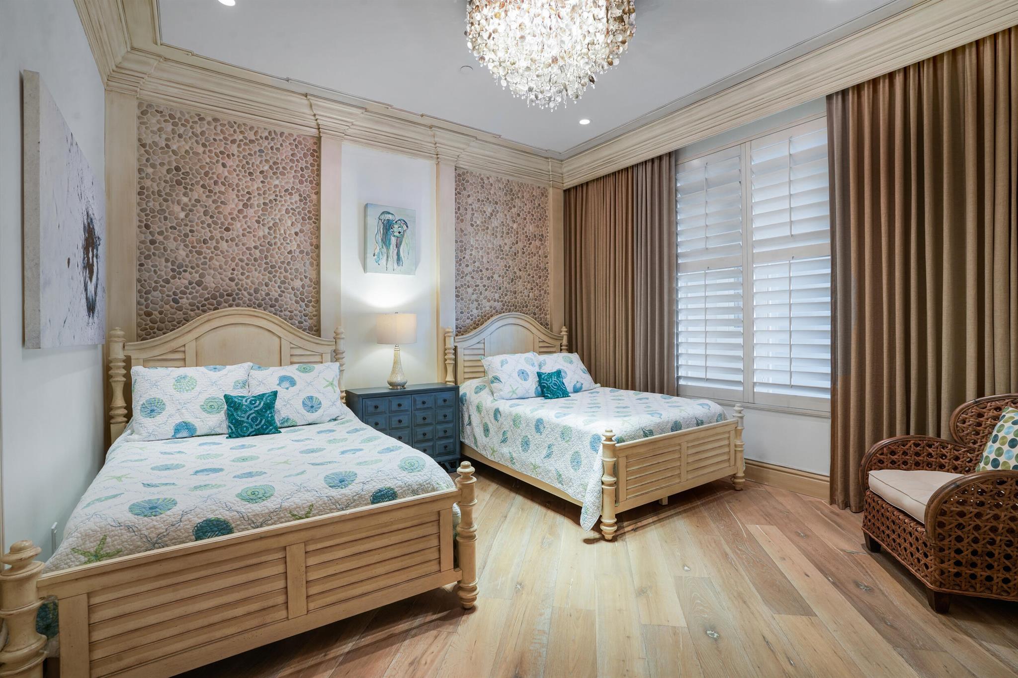 400 S Ocean Boulevard 215