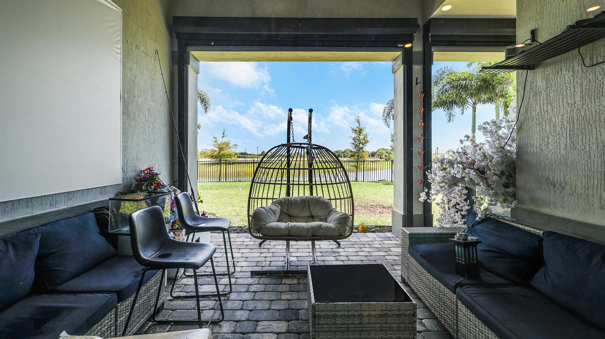 10405 Northbrook Circle