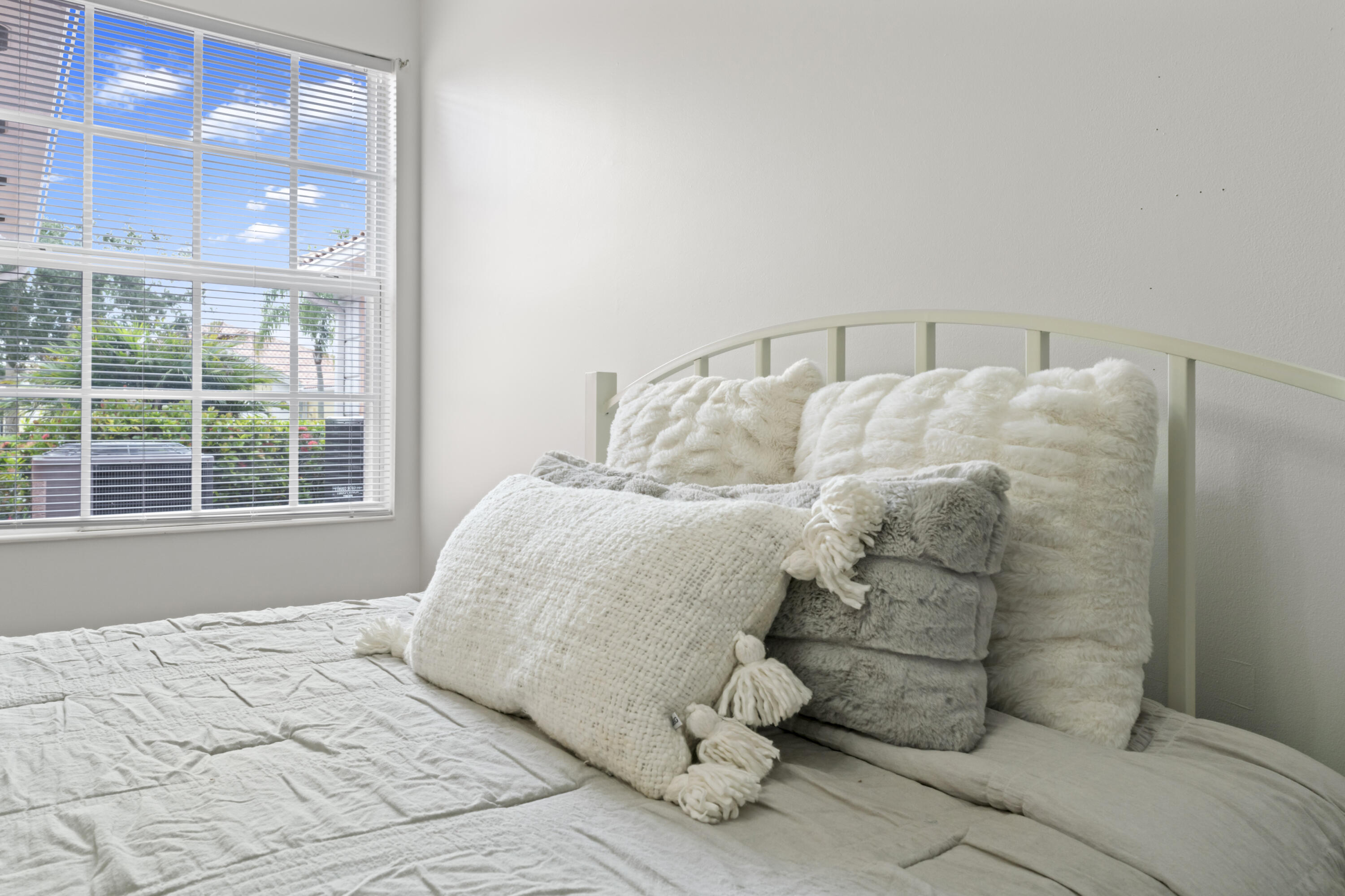 10780 SW Dardanelle Drive