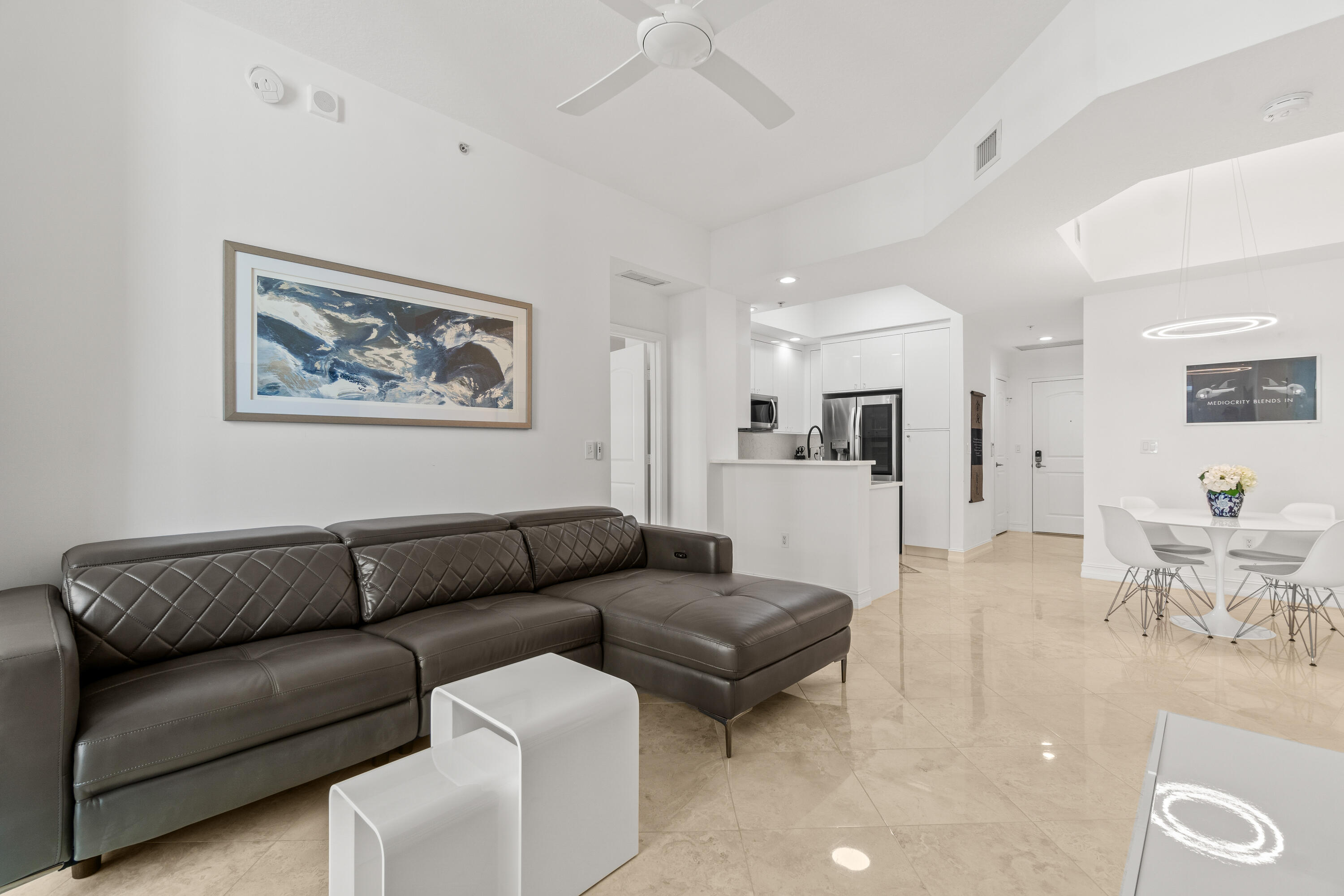 701 S Olive Avenue 1014