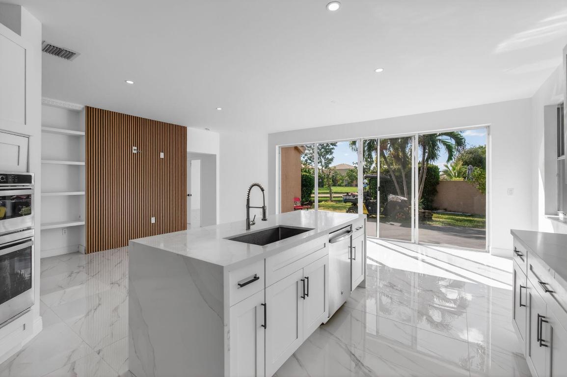 7137 Copperfield Circle, Lake Worth