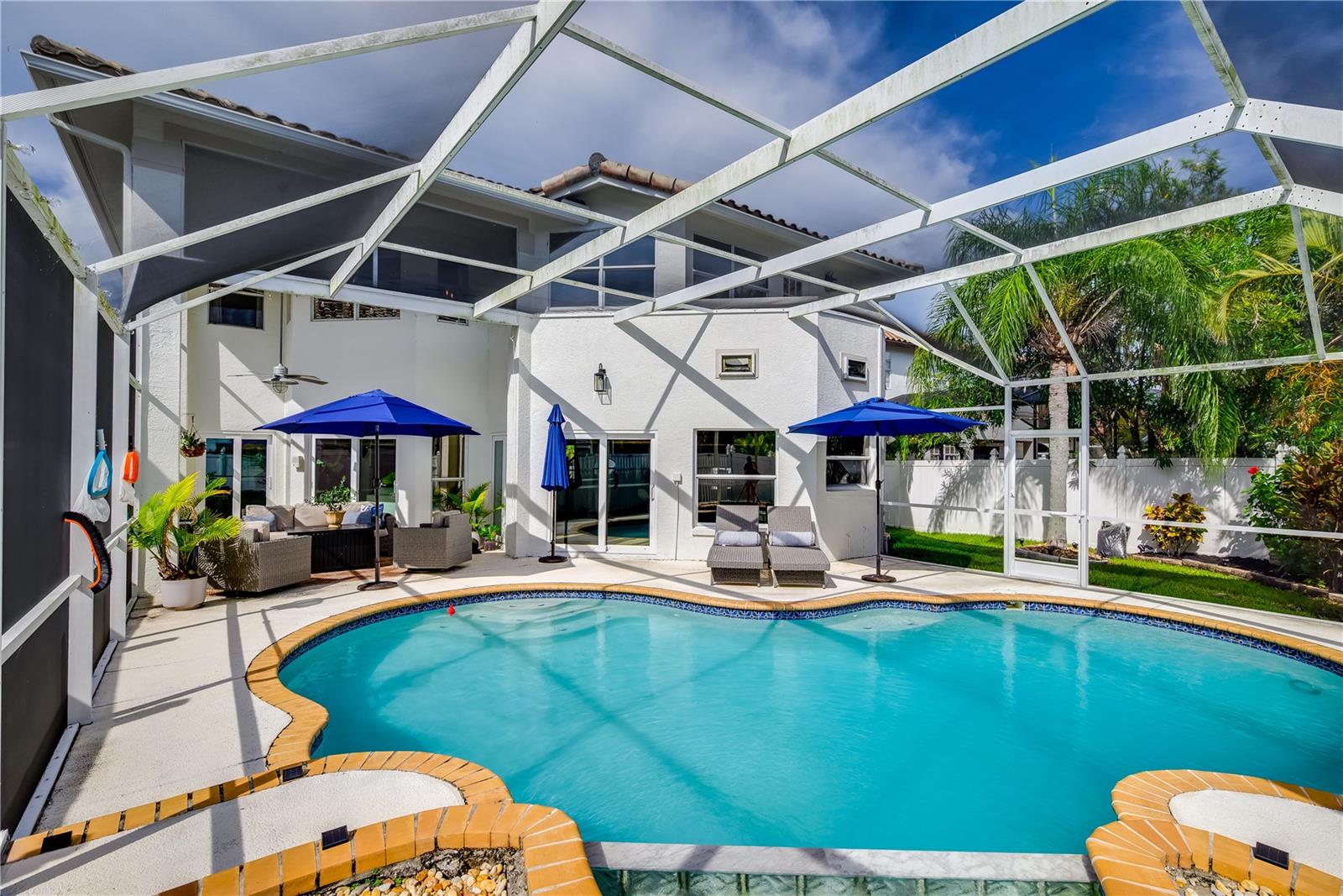 10614 CAPE HATTERAS DR