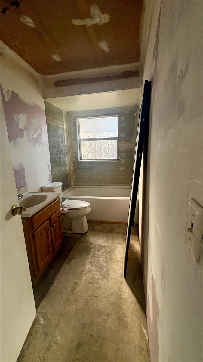 1815 DRIFTWOOD CIR S