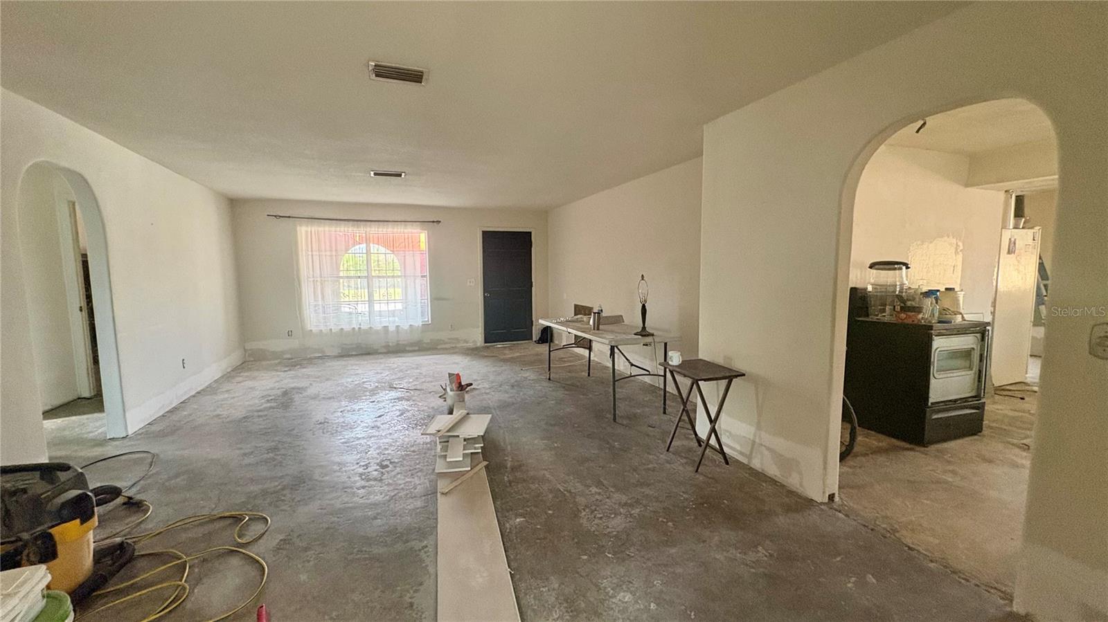 1815 DRIFTWOOD CIR S