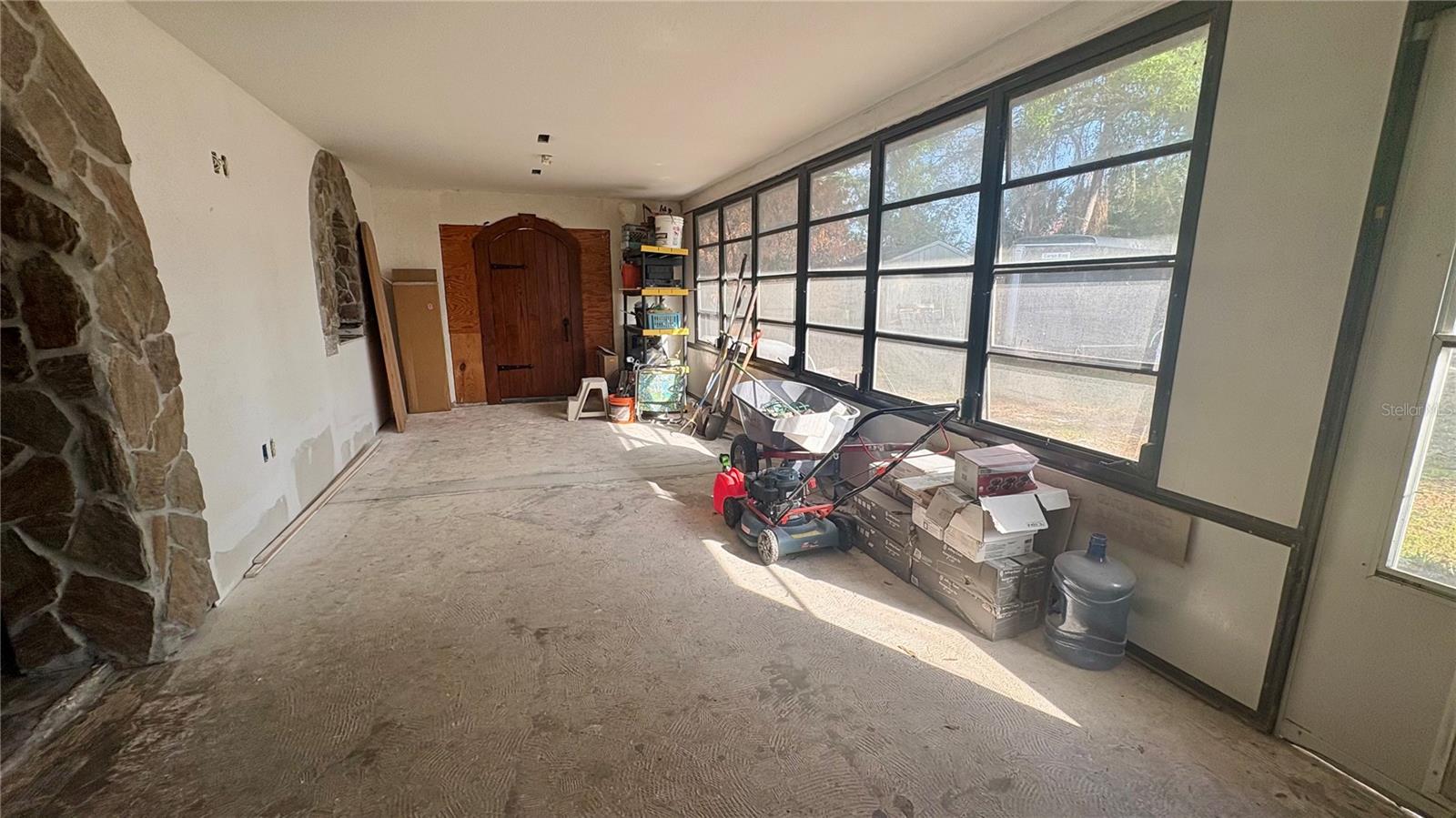 1815 DRIFTWOOD CIR S