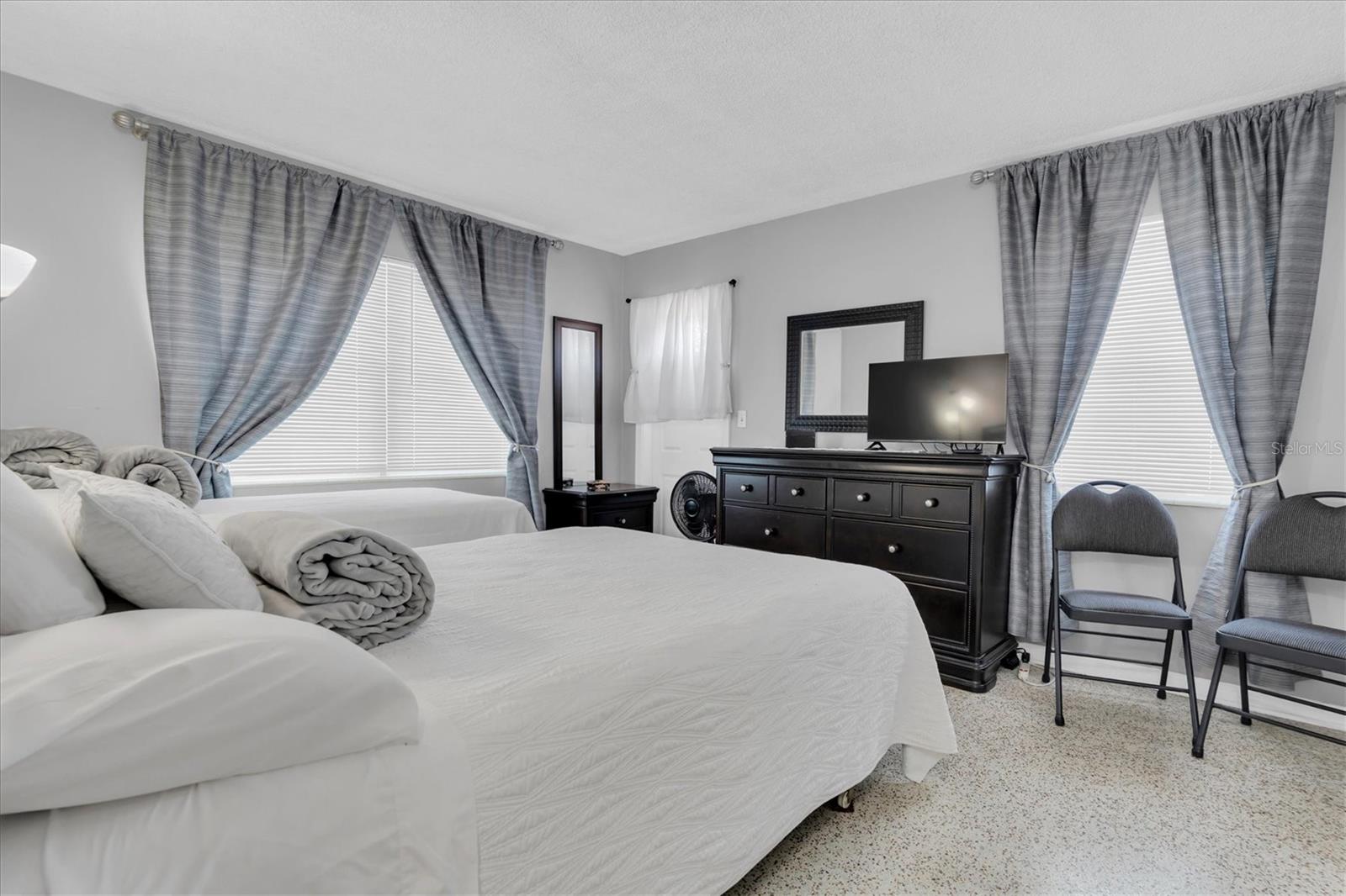 121 46TH AVE #2A