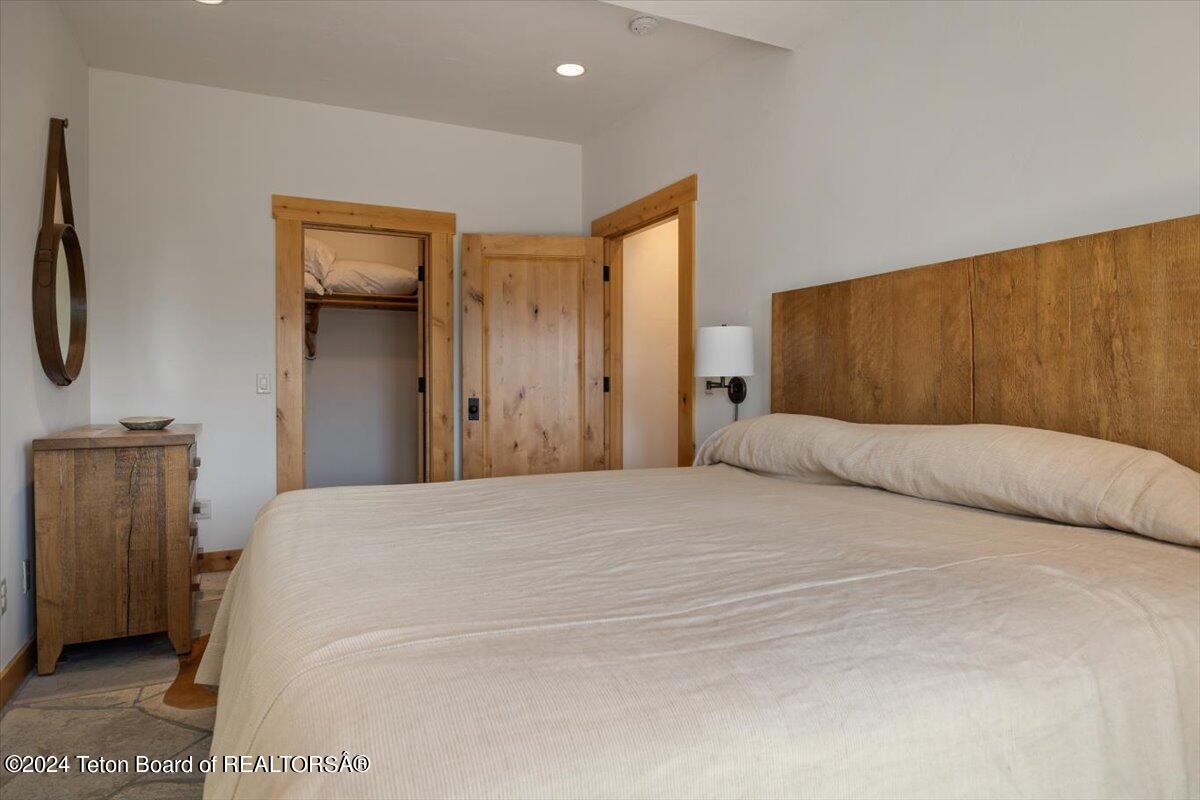 13095 N CRAIGHEAD Lane