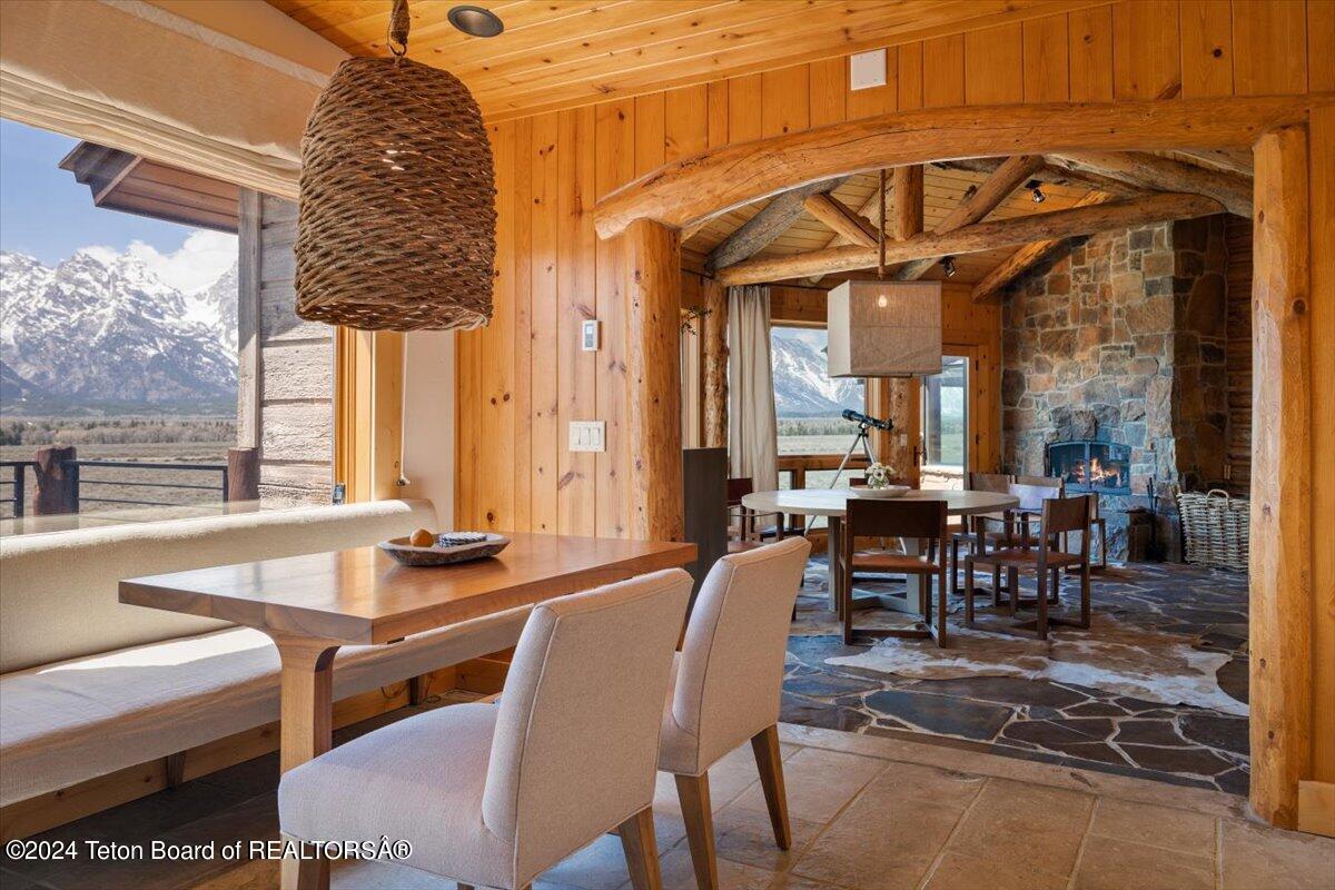 13095 N CRAIGHEAD Lane