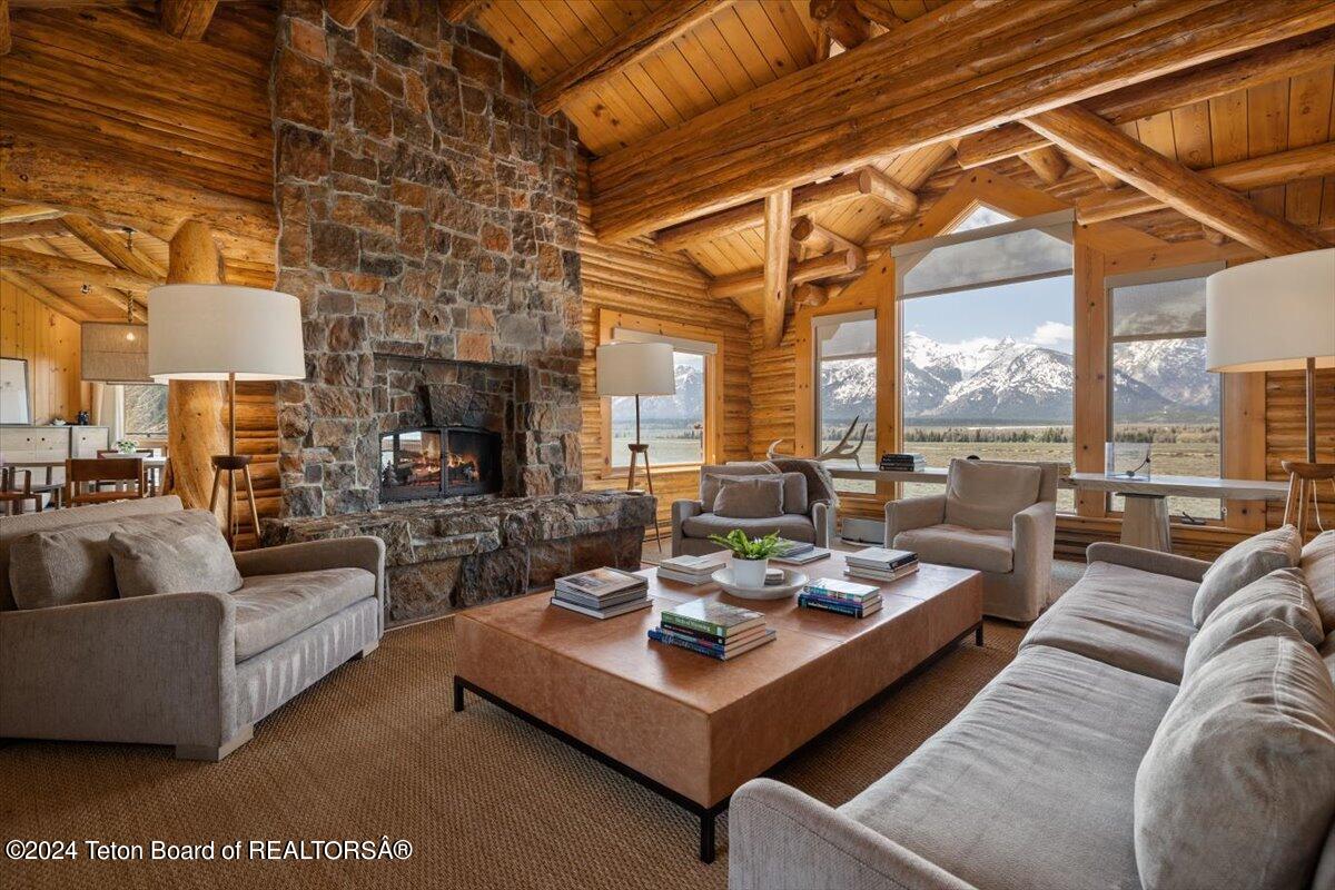 13095 N CRAIGHEAD Lane