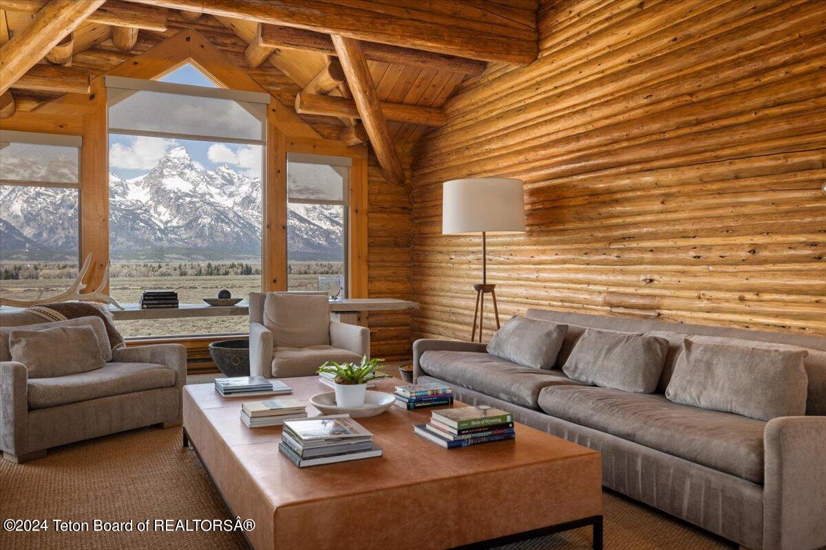 13095 N CRAIGHEAD Lane