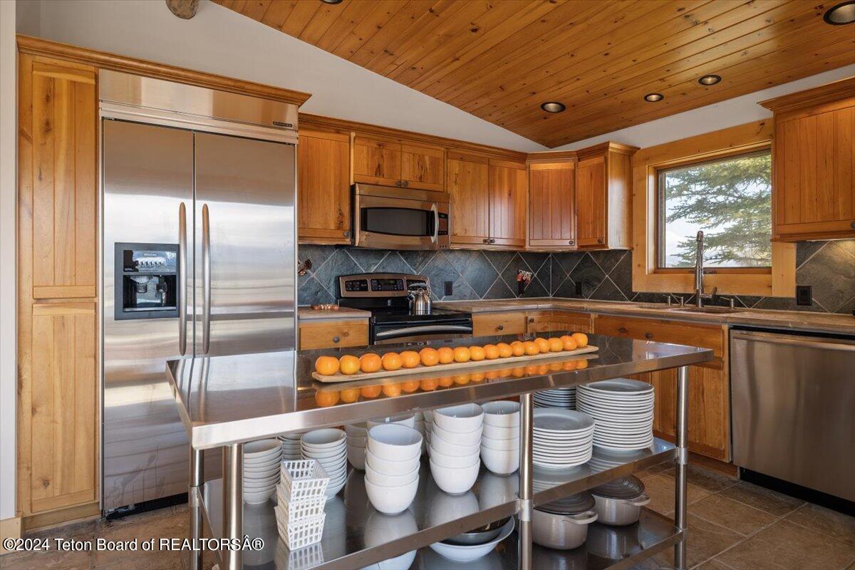 13095 N CRAIGHEAD Lane