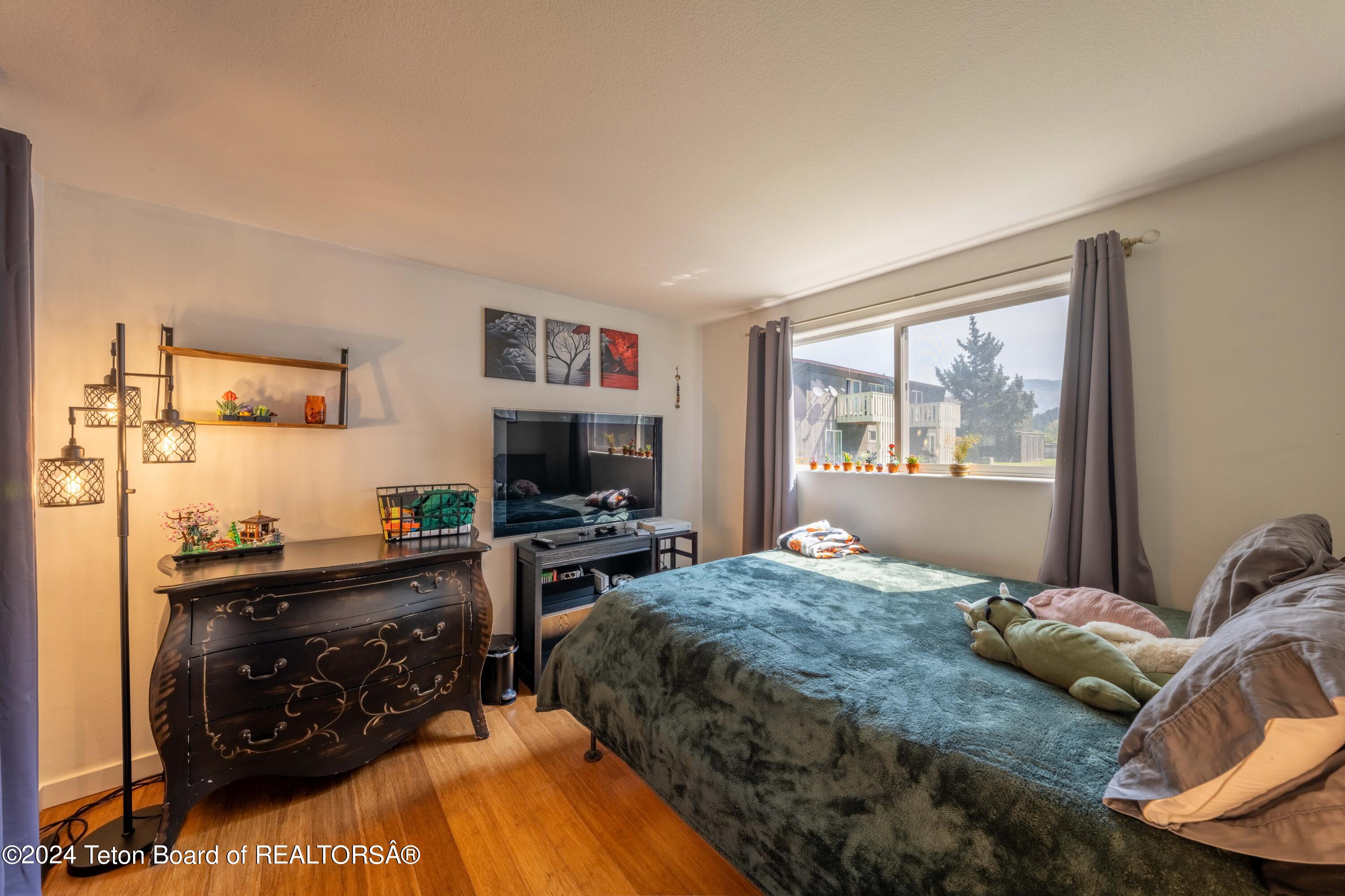 750 POWDERHORN Lane, L-2