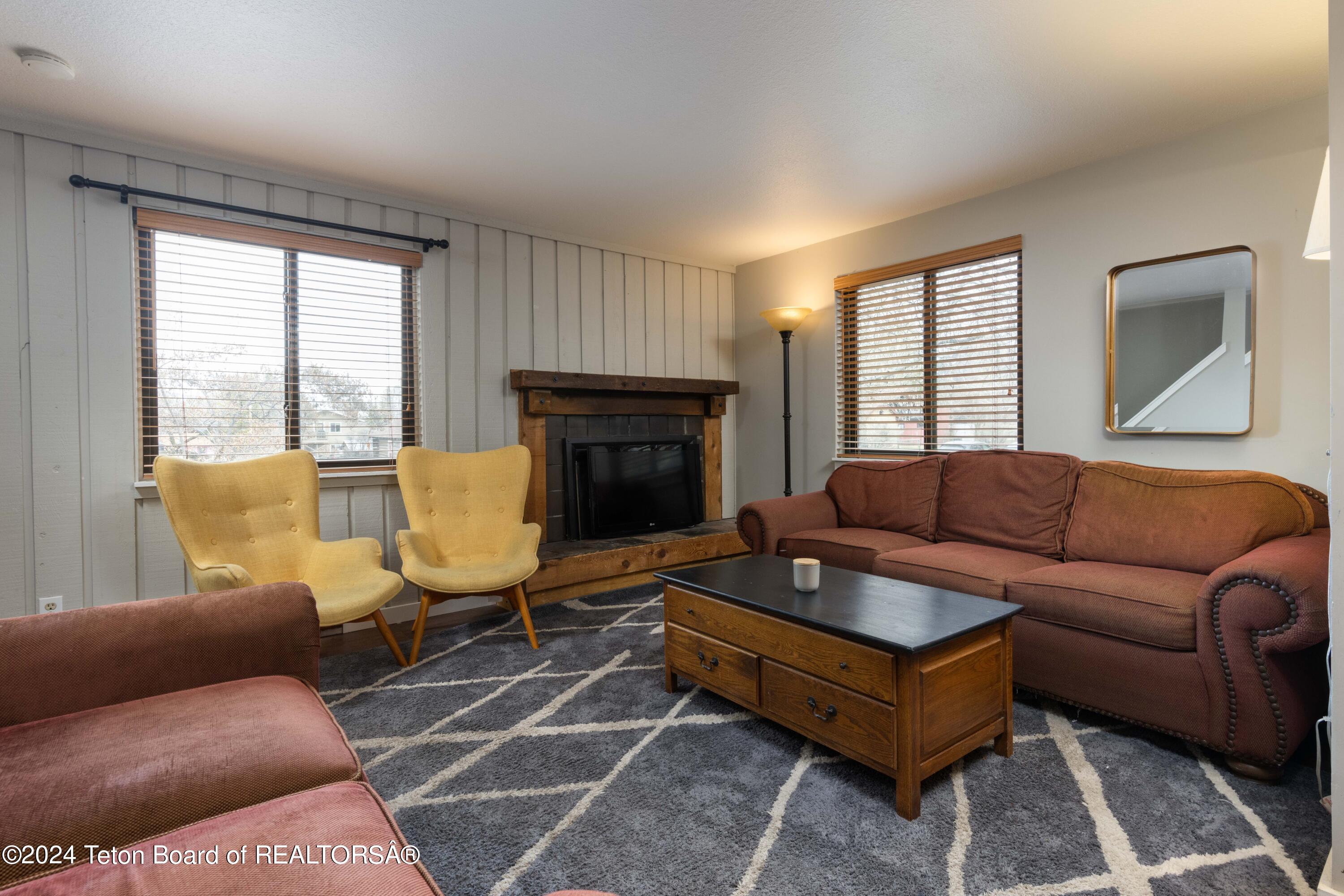 340 E SIMPSON Avenue, #12