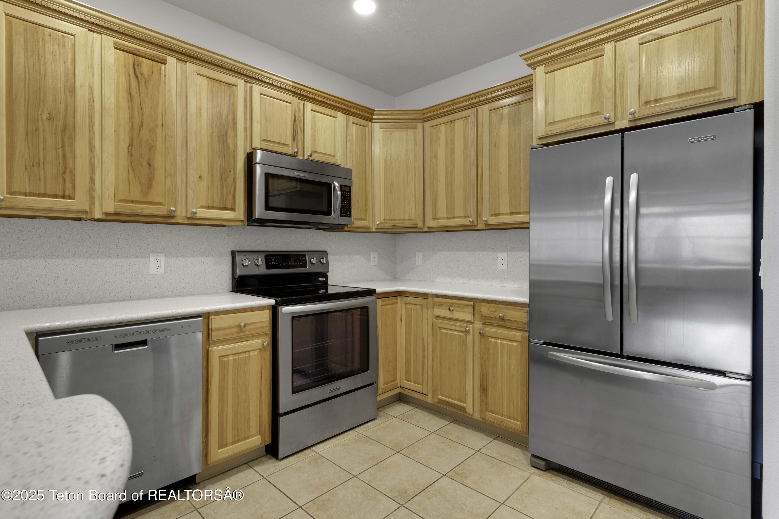 1325 S HIGHWAY 89