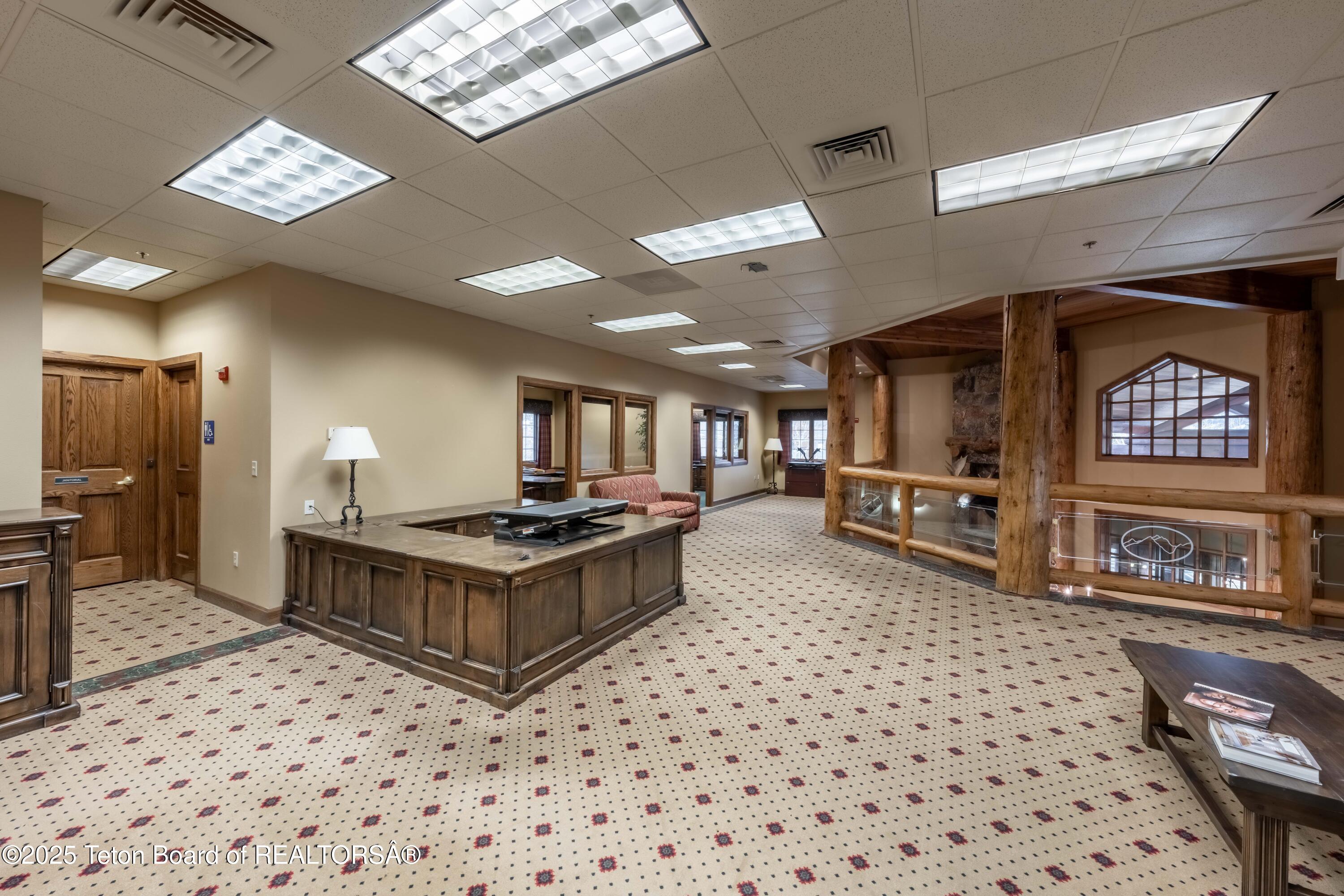 975 W BROADWAY Avenue