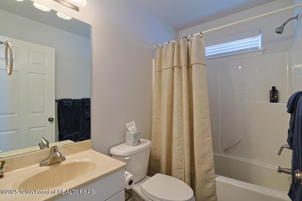 186 FAIRWAY Avenue