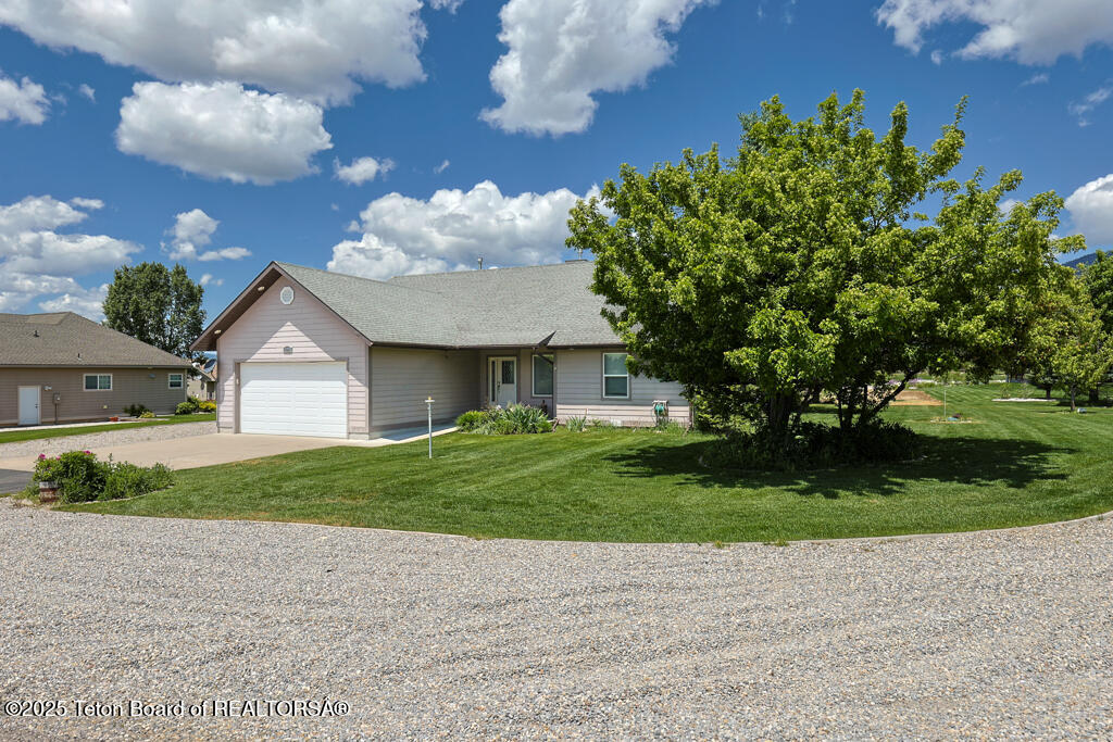 186 FAIRWAY Avenue