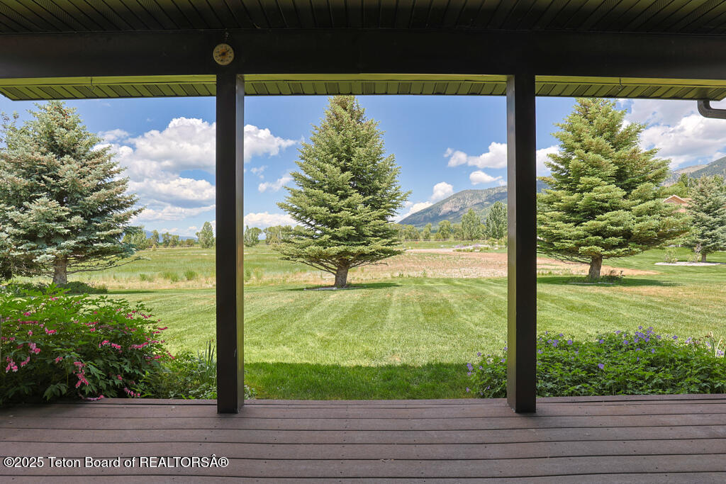 186 FAIRWAY Avenue