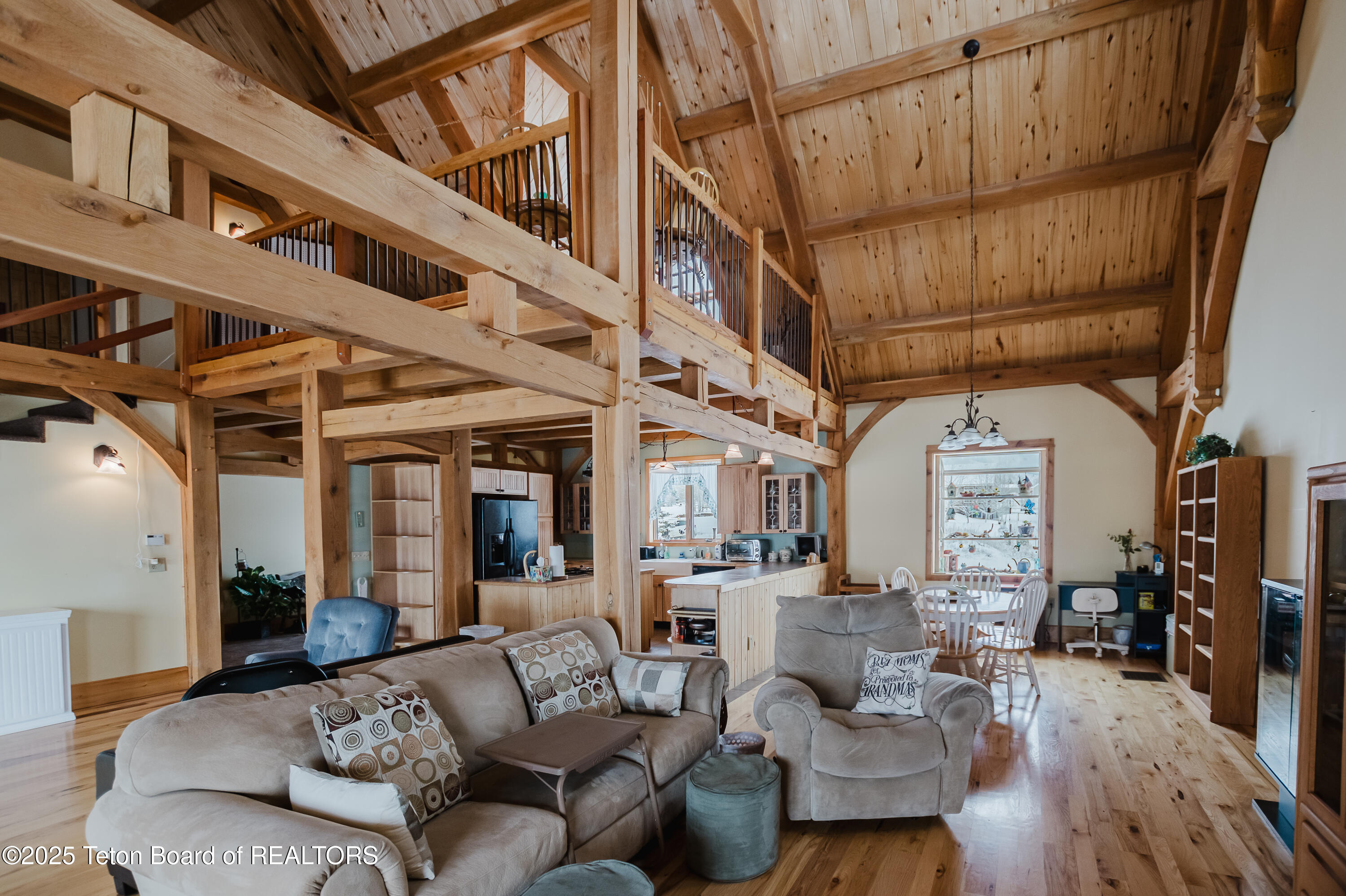 1190 SADDLE Drive