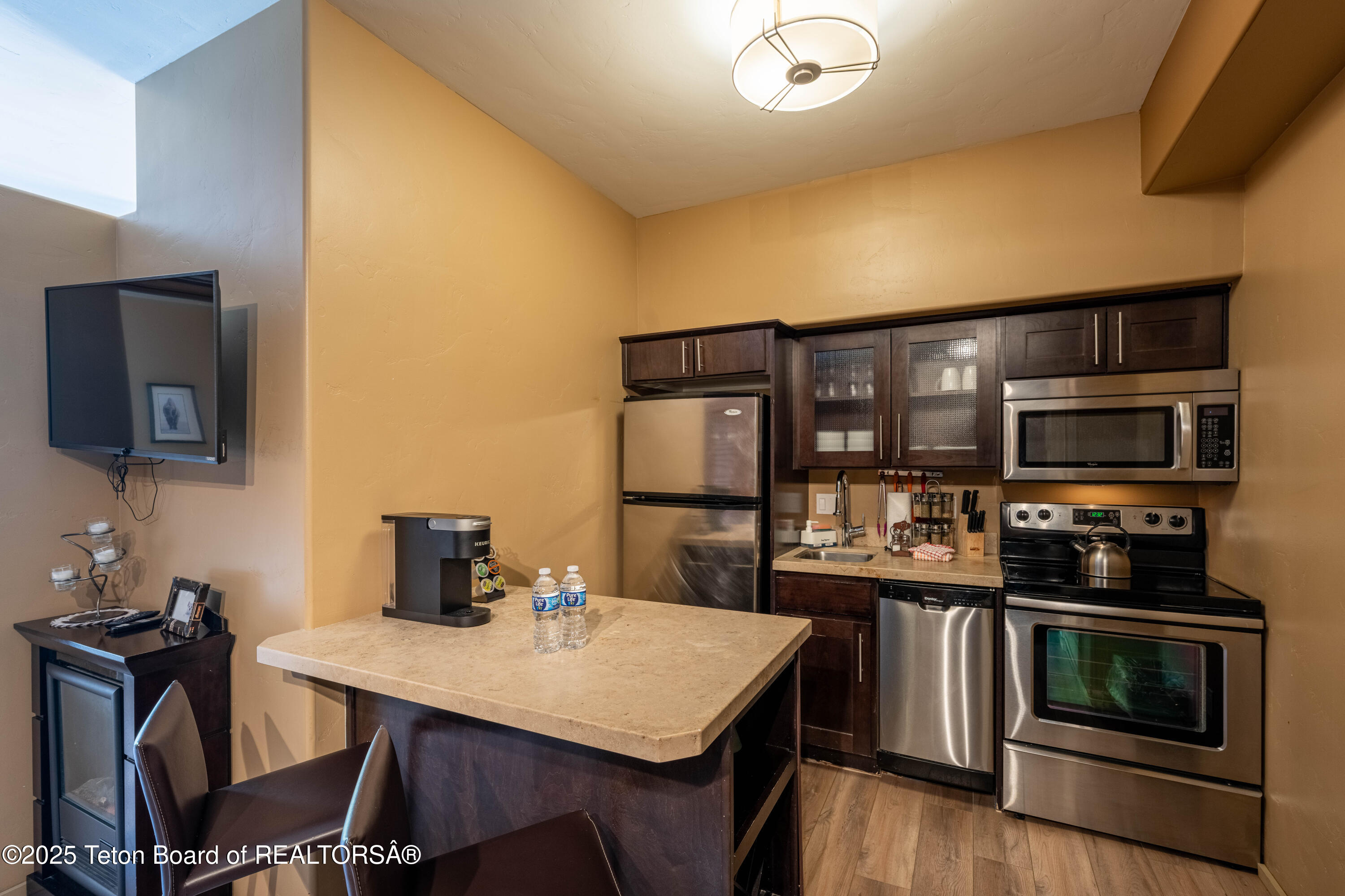 170 N MILLWARD Street 202