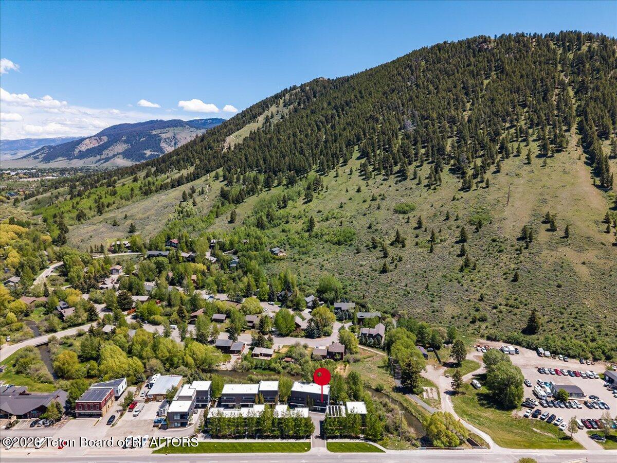1224 S HIGHWAY 89