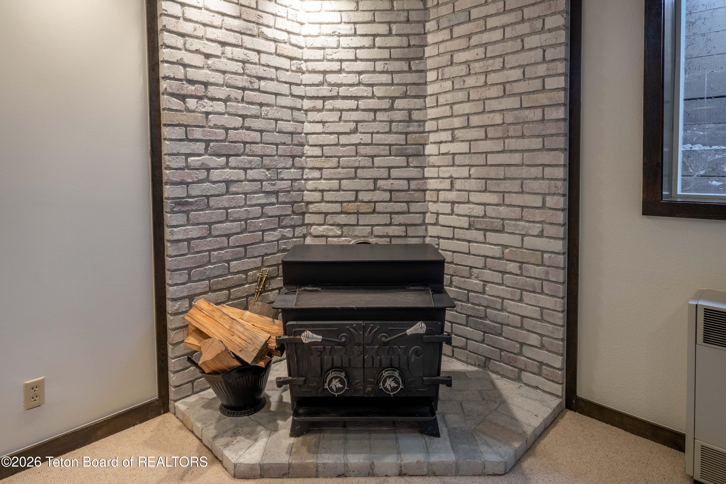 575 E GOLF CREEK 24